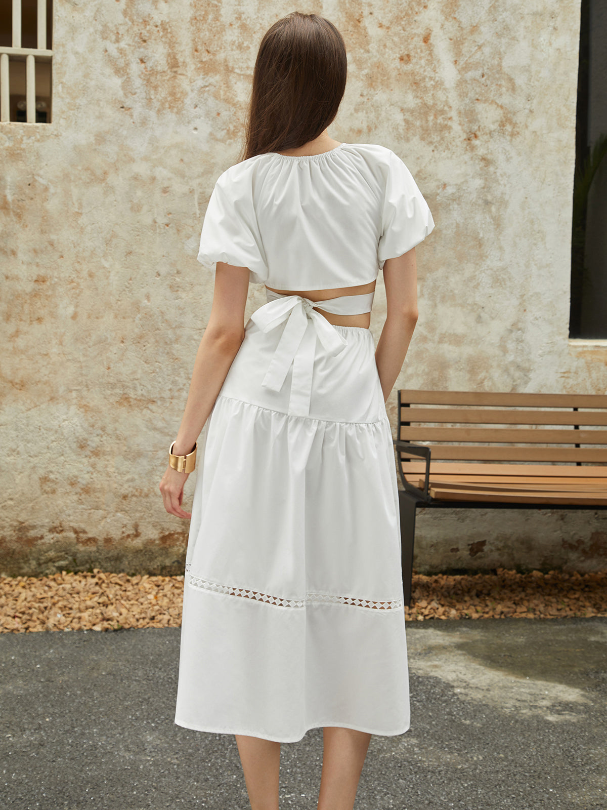 Frenchy Midikleid mit Puffärmeln und Knoten