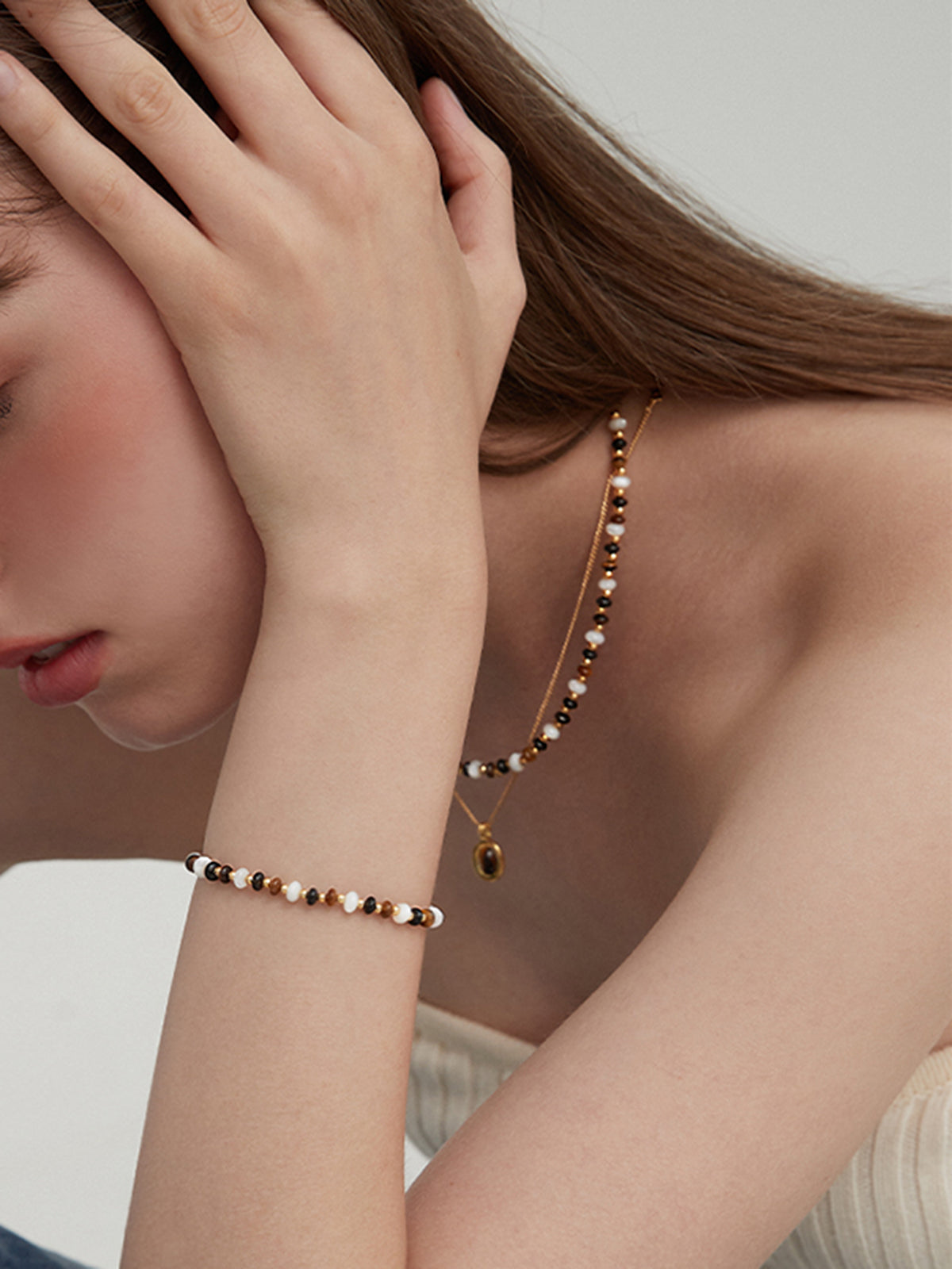 Armband aus Tigeraugen-Perlen