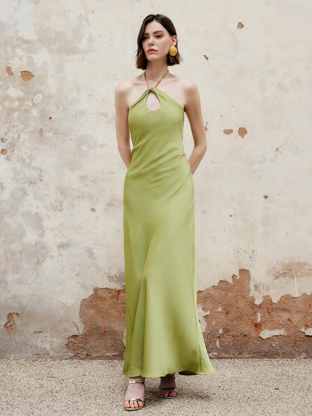 Neckholder-Kleid mit Schlüssellochausschnitt und rückenfreiem Schnitt