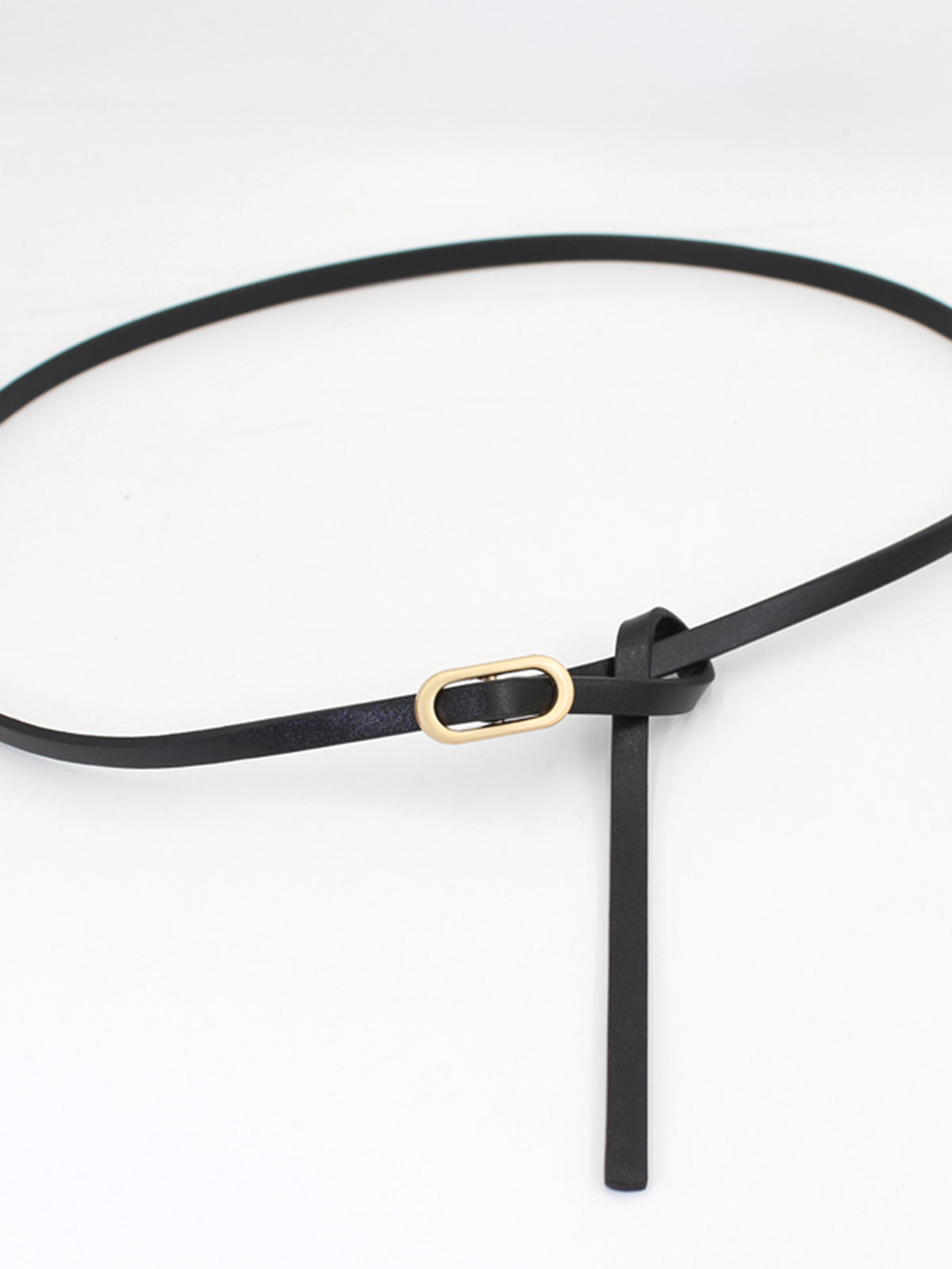 Ceinture fine à nœud