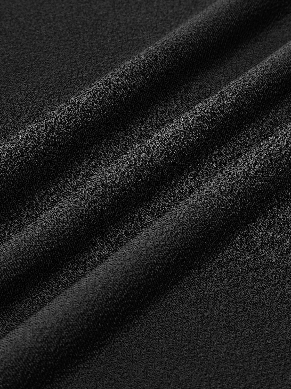 Asymmetrisches One-Shoulder-Top mit Metall-Schmetterling