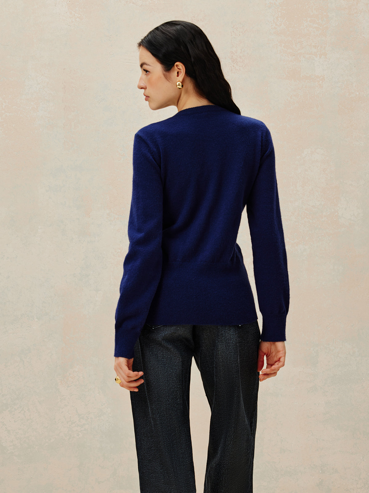 Rundhals-Strickjacke