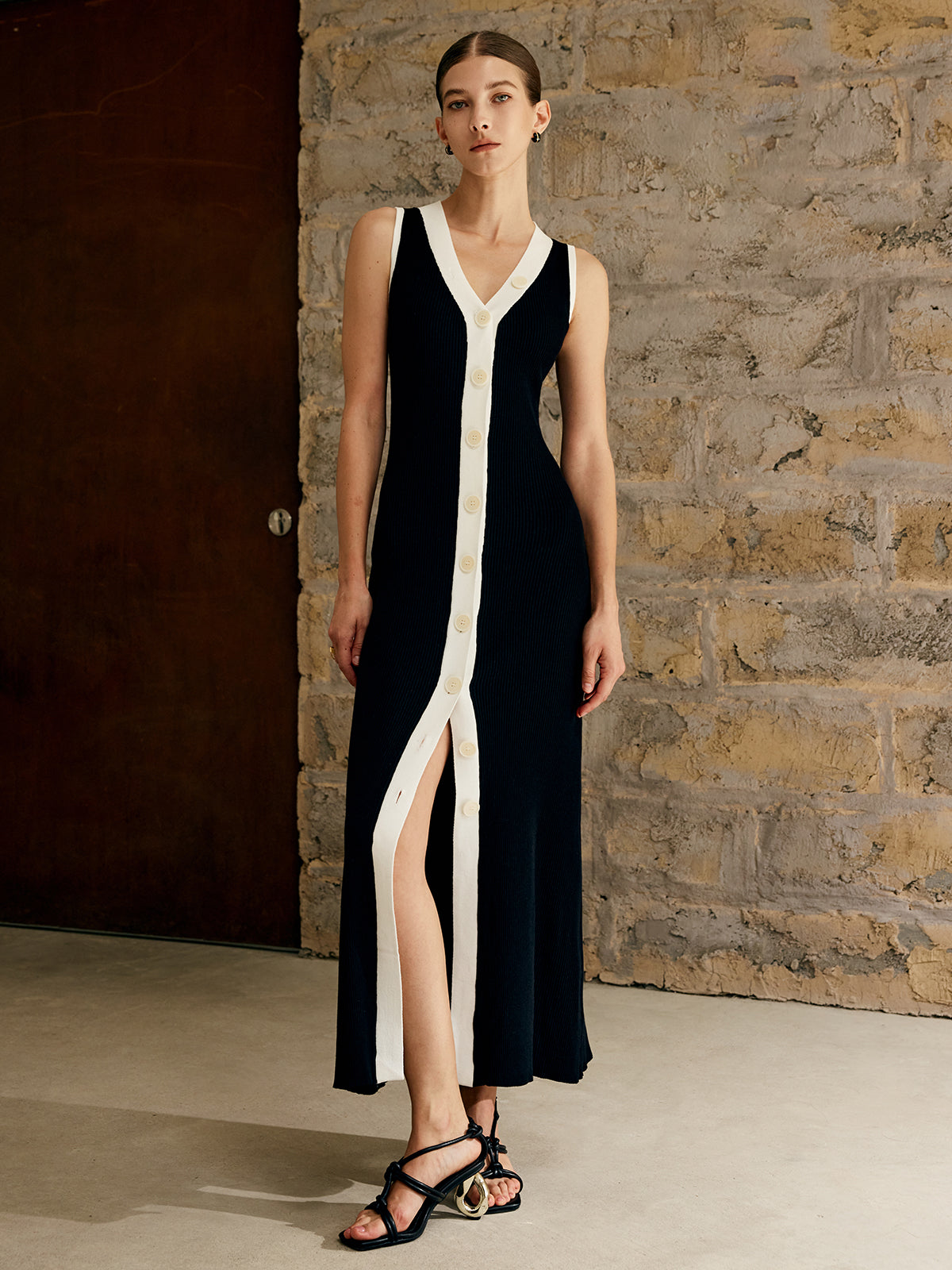 Robe pull débardeur à boutons et bordures contrastées