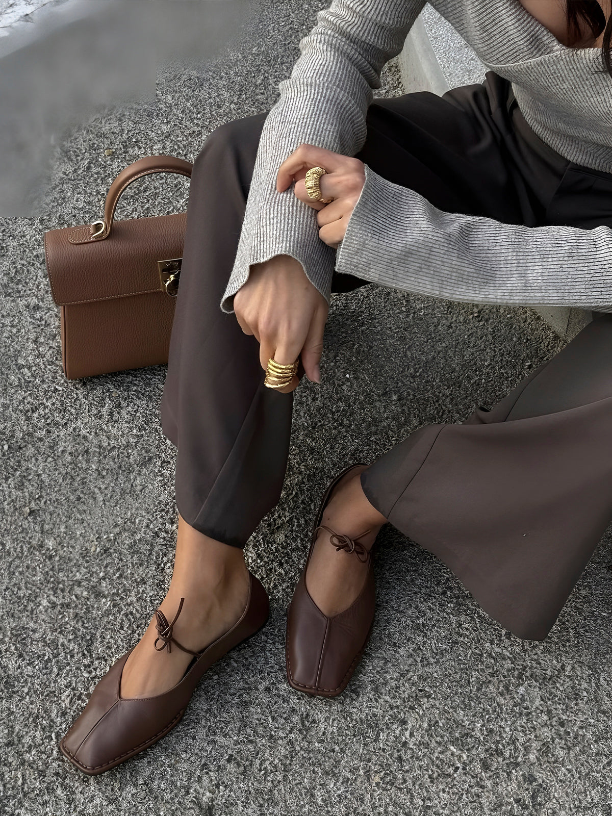 Pull côtelé à épaules dénudées