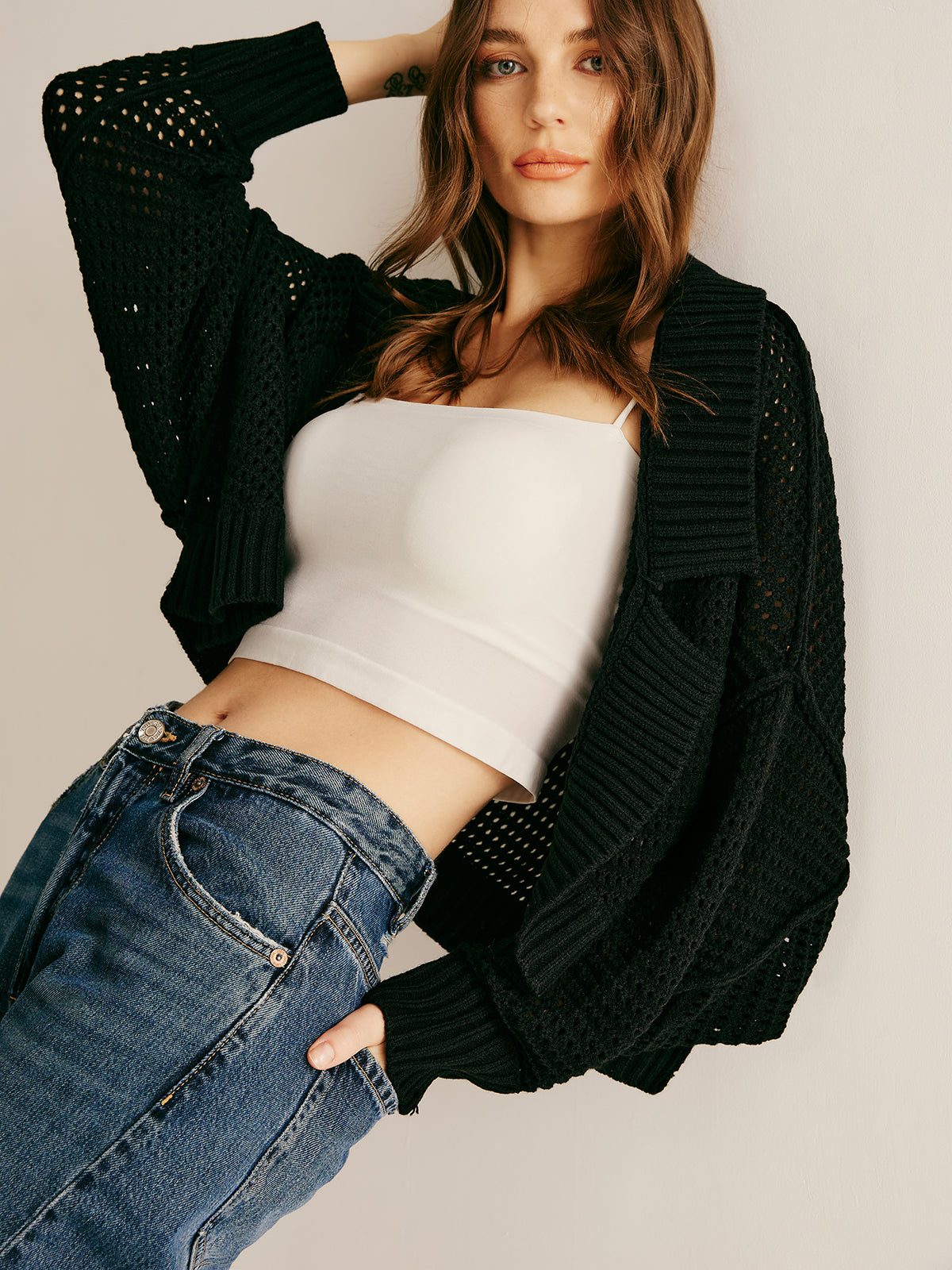 Schlichter, vielseitiger Cardigan mit Lochmuster