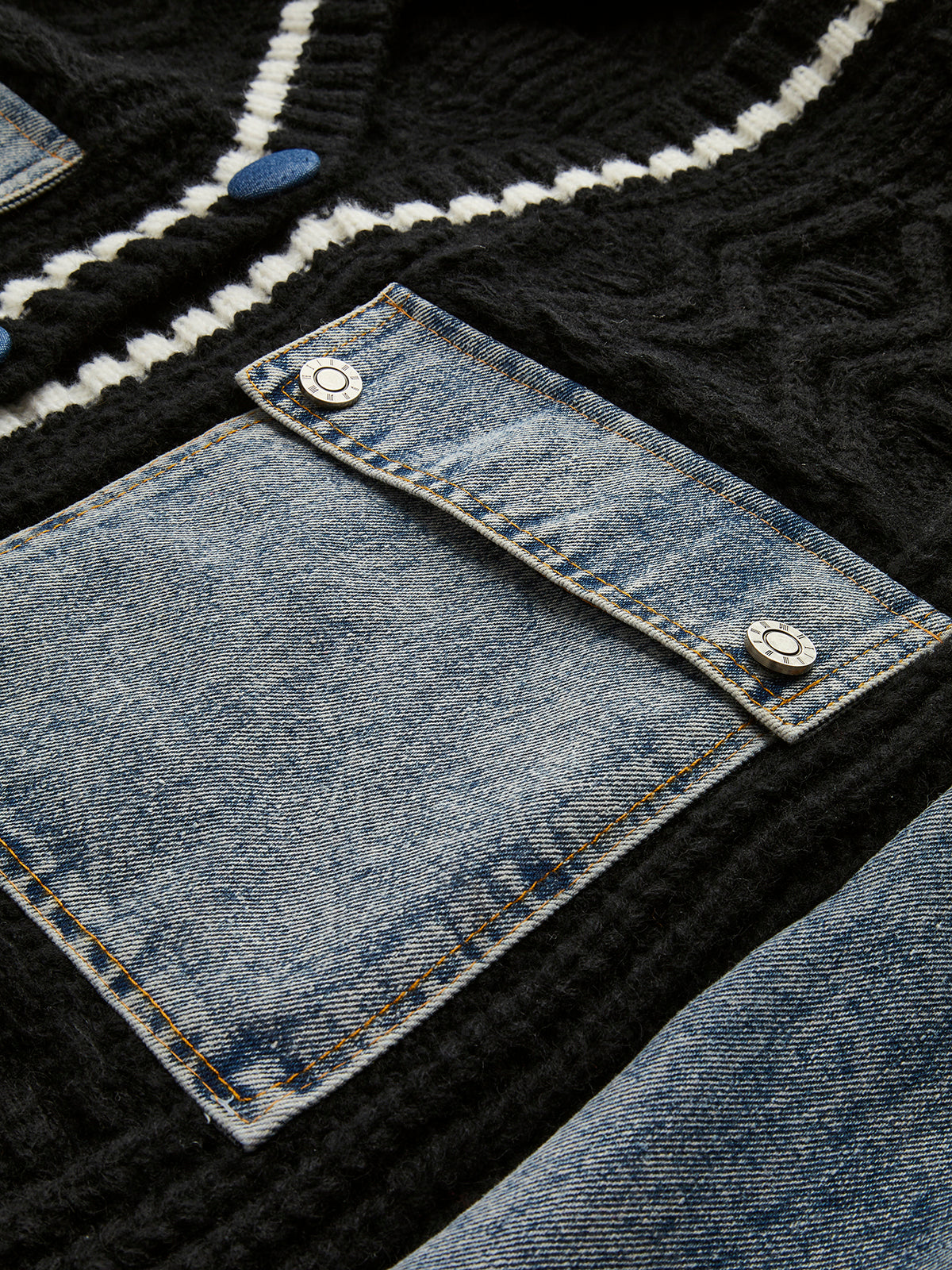 Cardigan aus Wollmischung mit Farbblockmuster