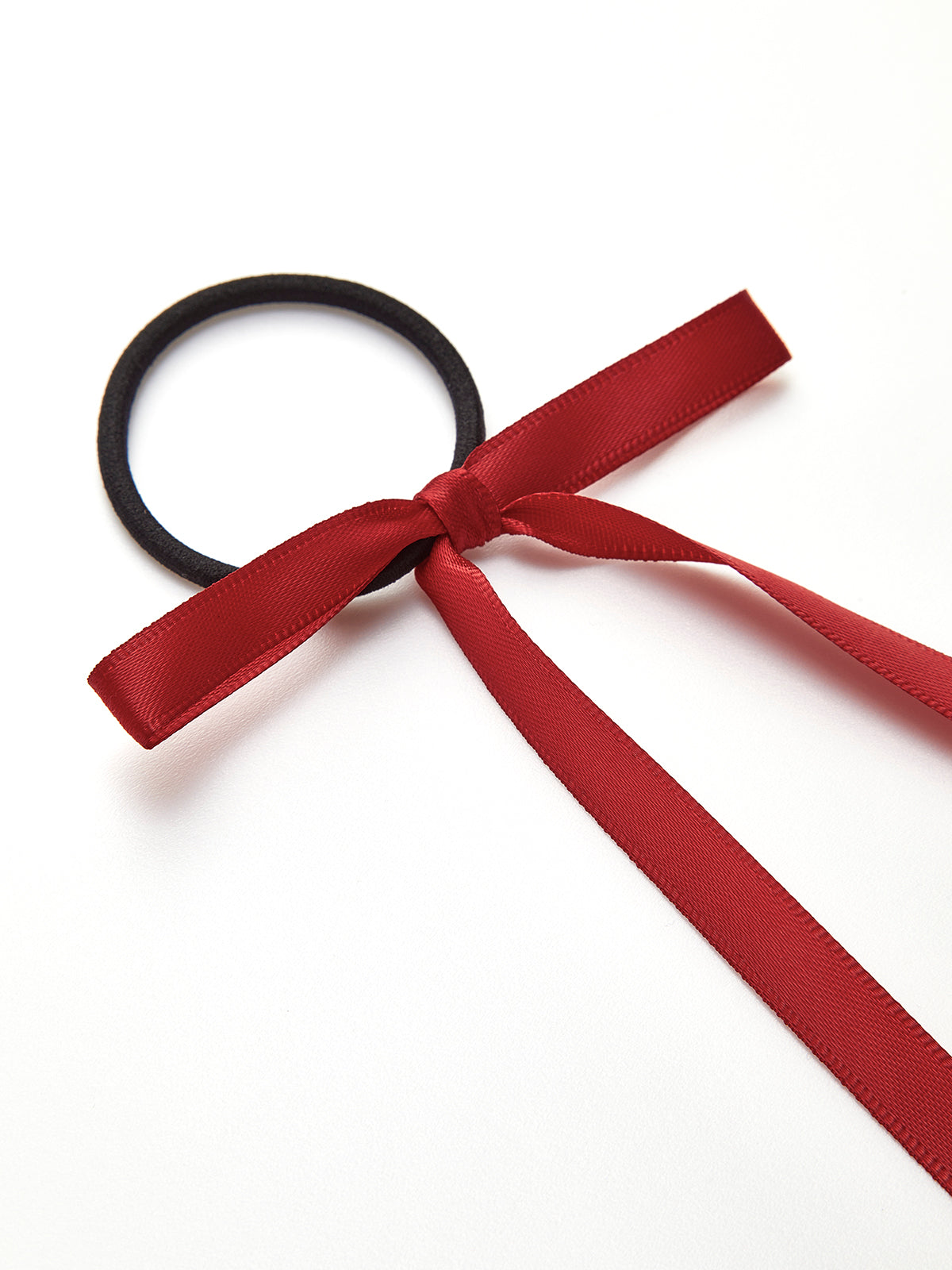 Minimalistisches Haaraccessoire mit Schleife