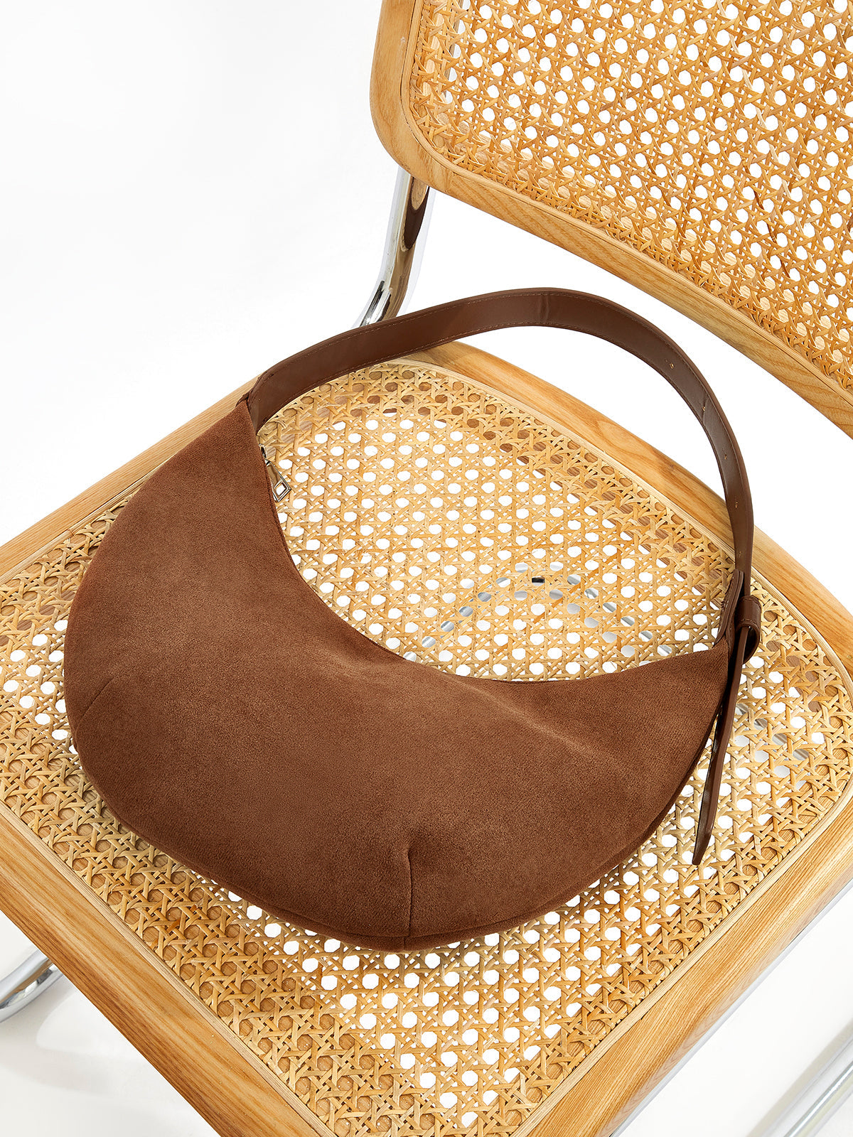 Vintage Halbmondtasche mit weicher Schnalle