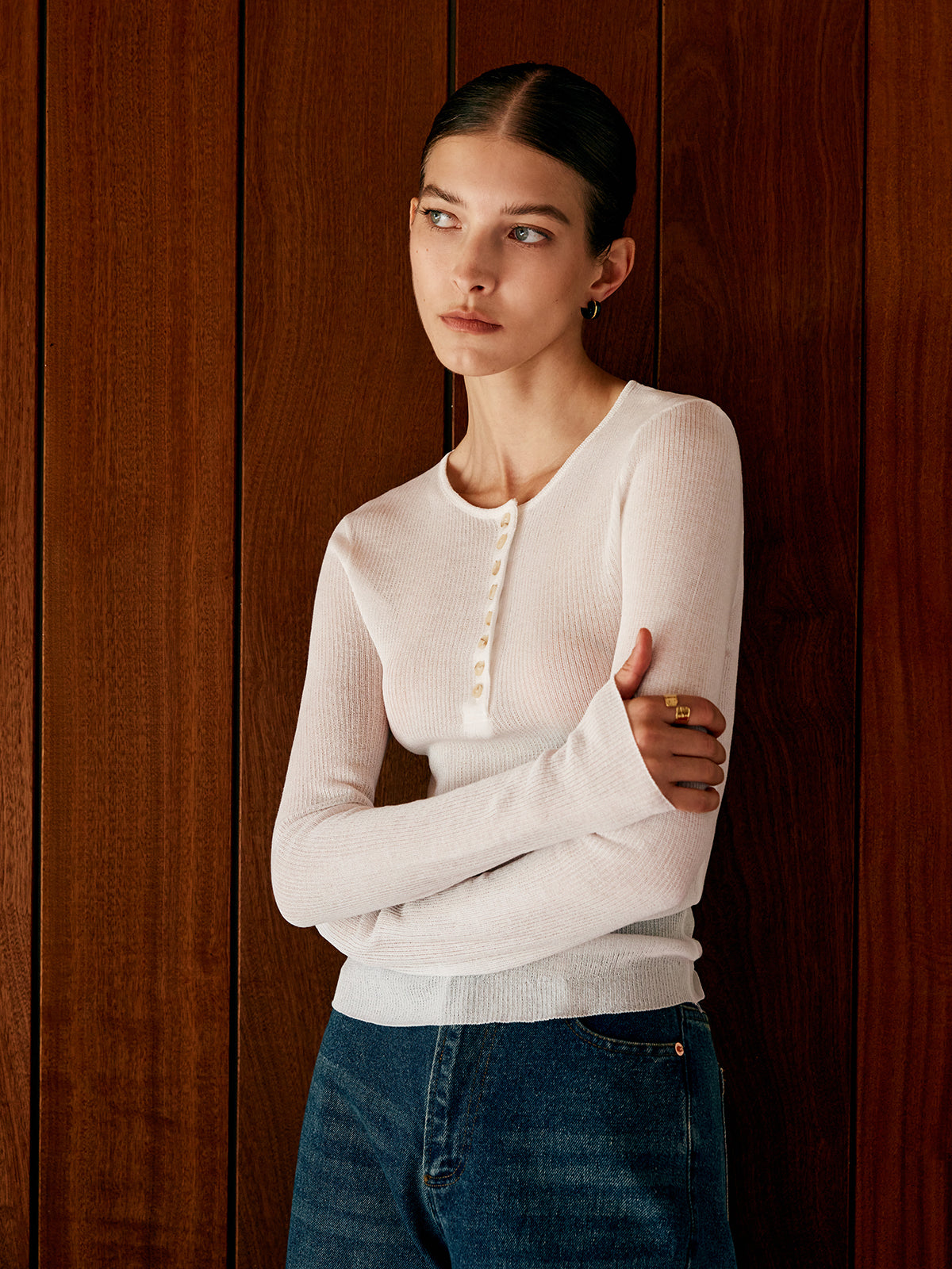 Haut en maille fine et confortable à boutons