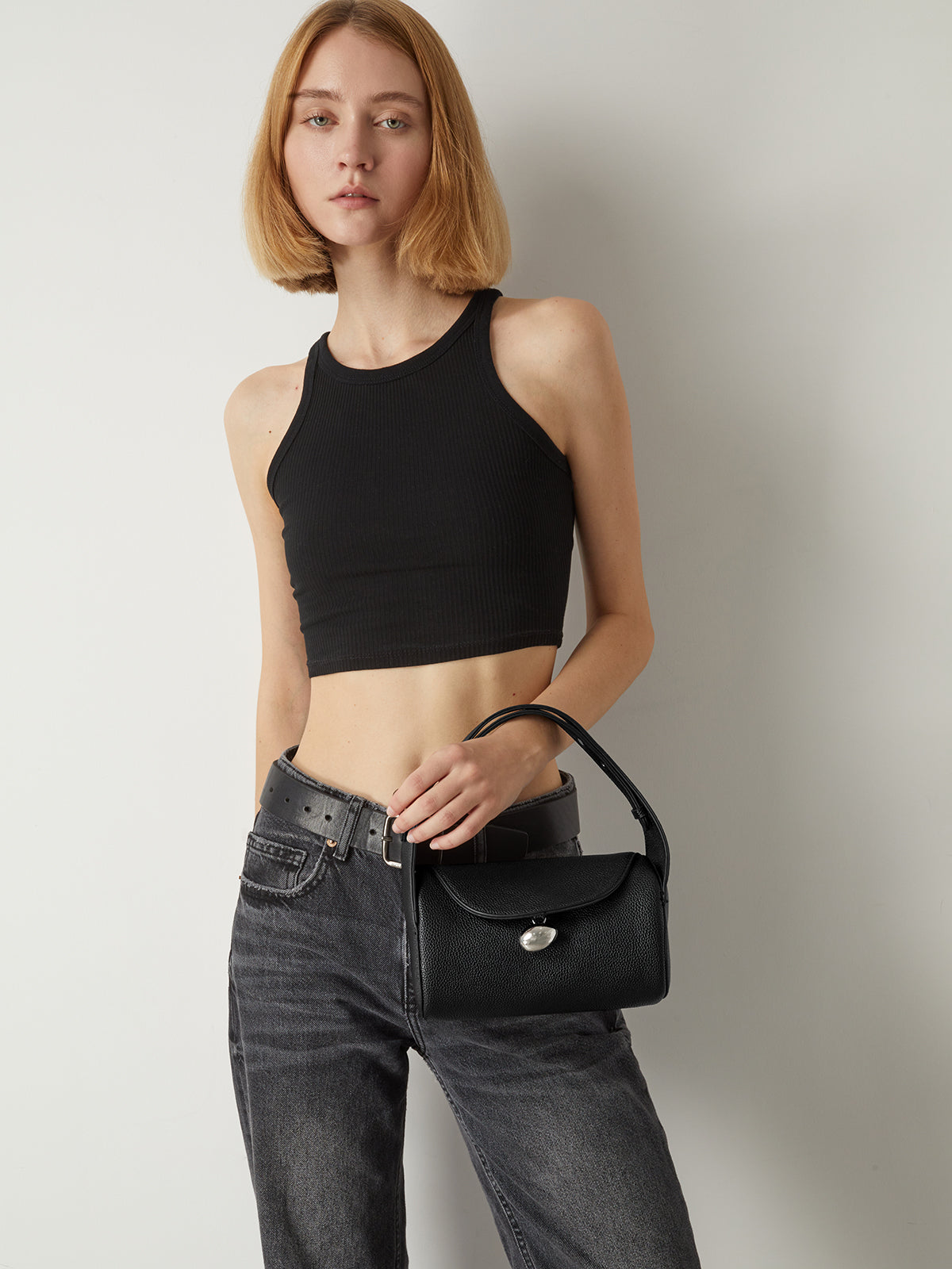 Sac à main à rabat texturé avec boucle