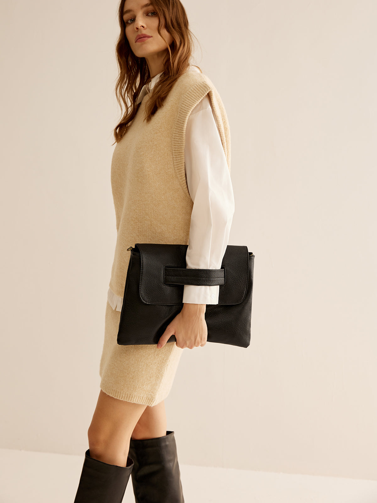 Clutch-Tasche mit großem Fassungsvermögen und weicher Klappe