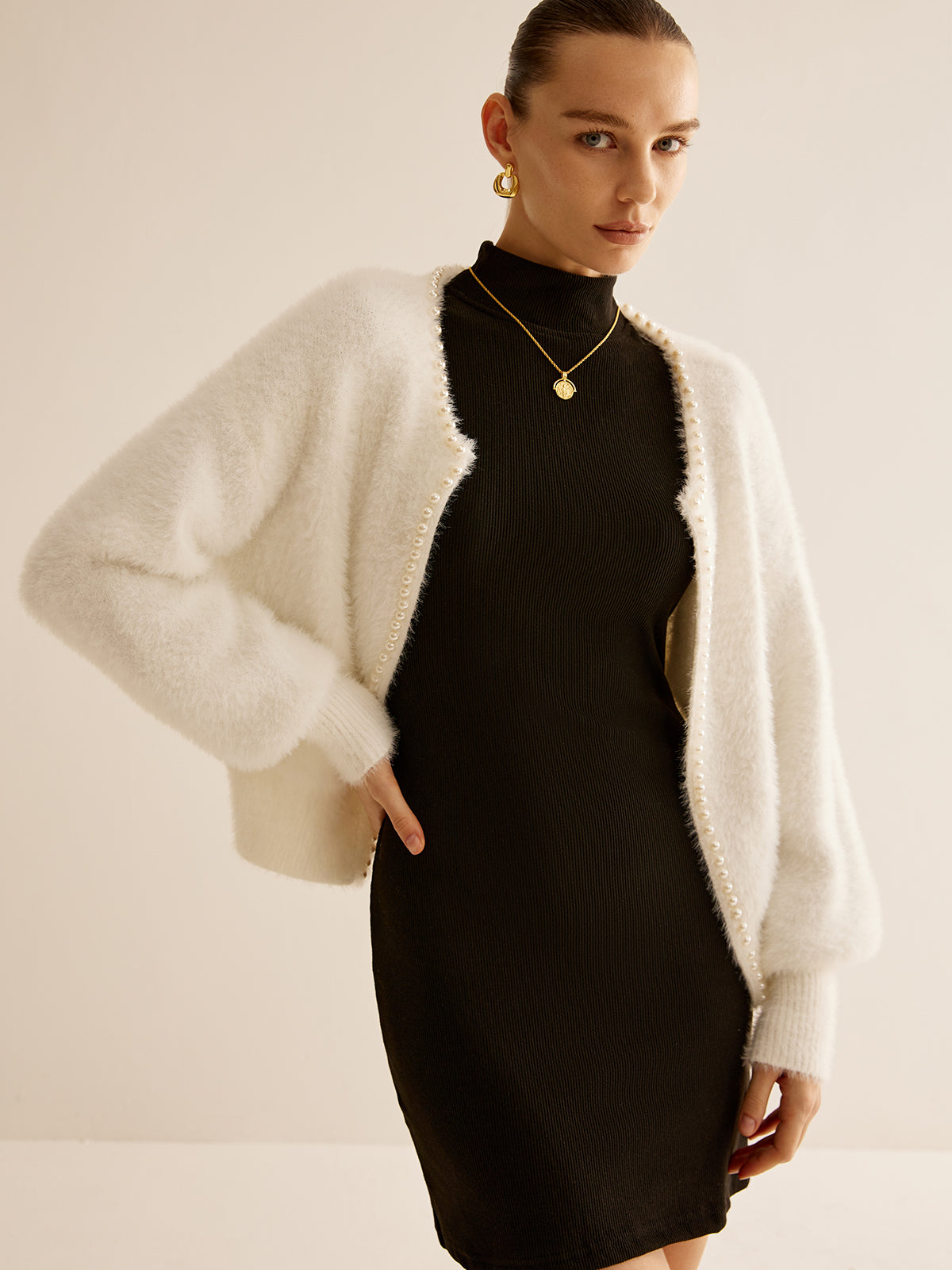 Oversized Cardigan mit Perlenbesatz und flauschigem Muster