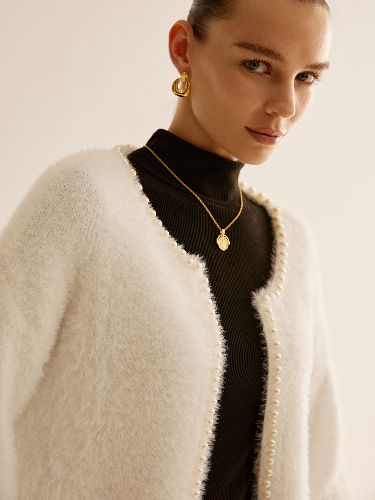 Cardigan duveteux surdimensionné à bordure de perles