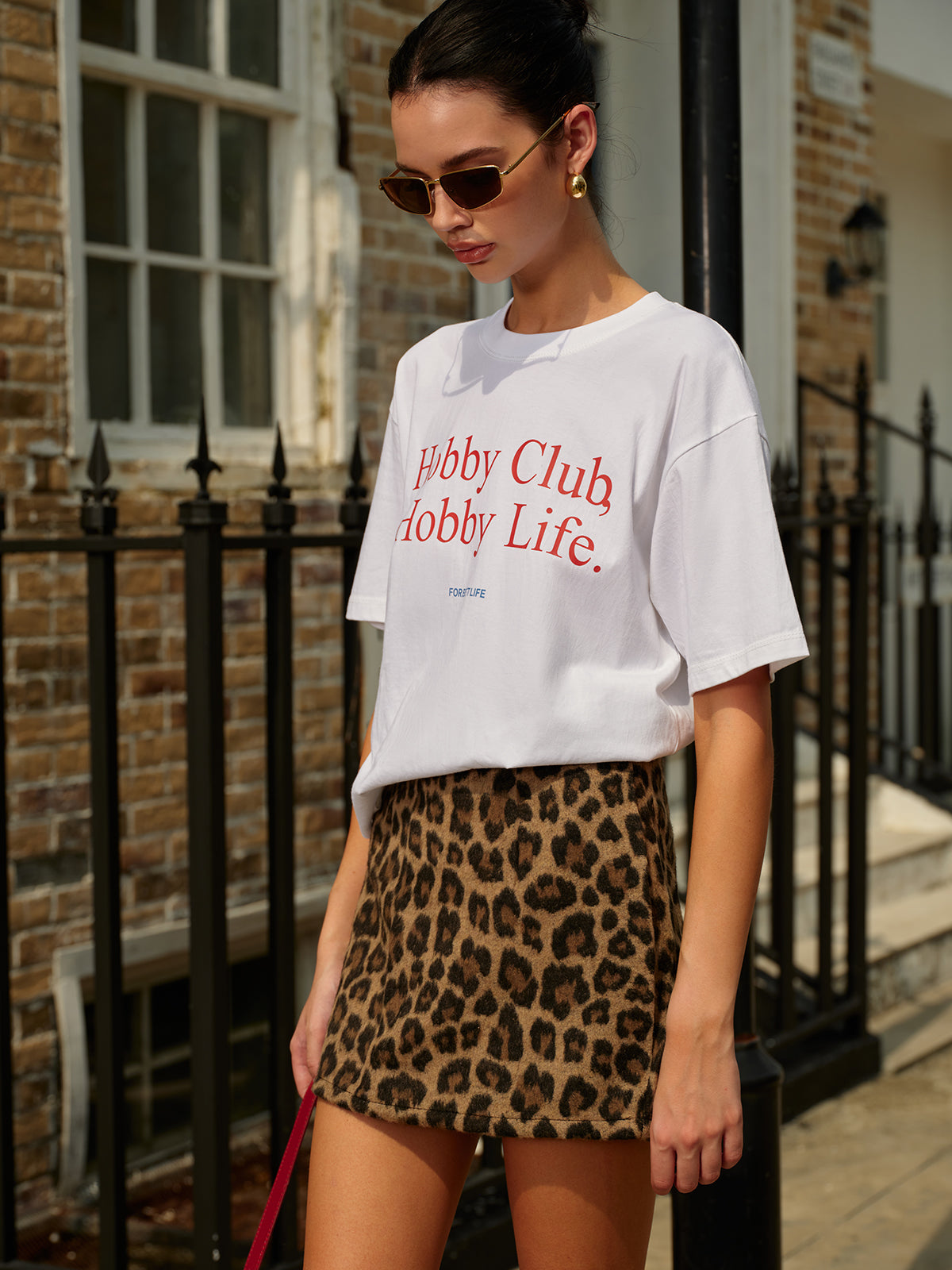 Kurzarm-T-Shirt aus Baumwolle mit Buchstabenaufdruck