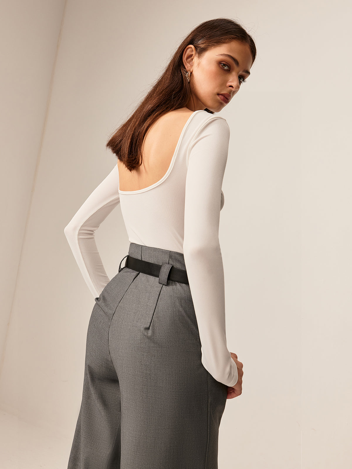 T-shirt à manches longues plissé à fleurs 3D