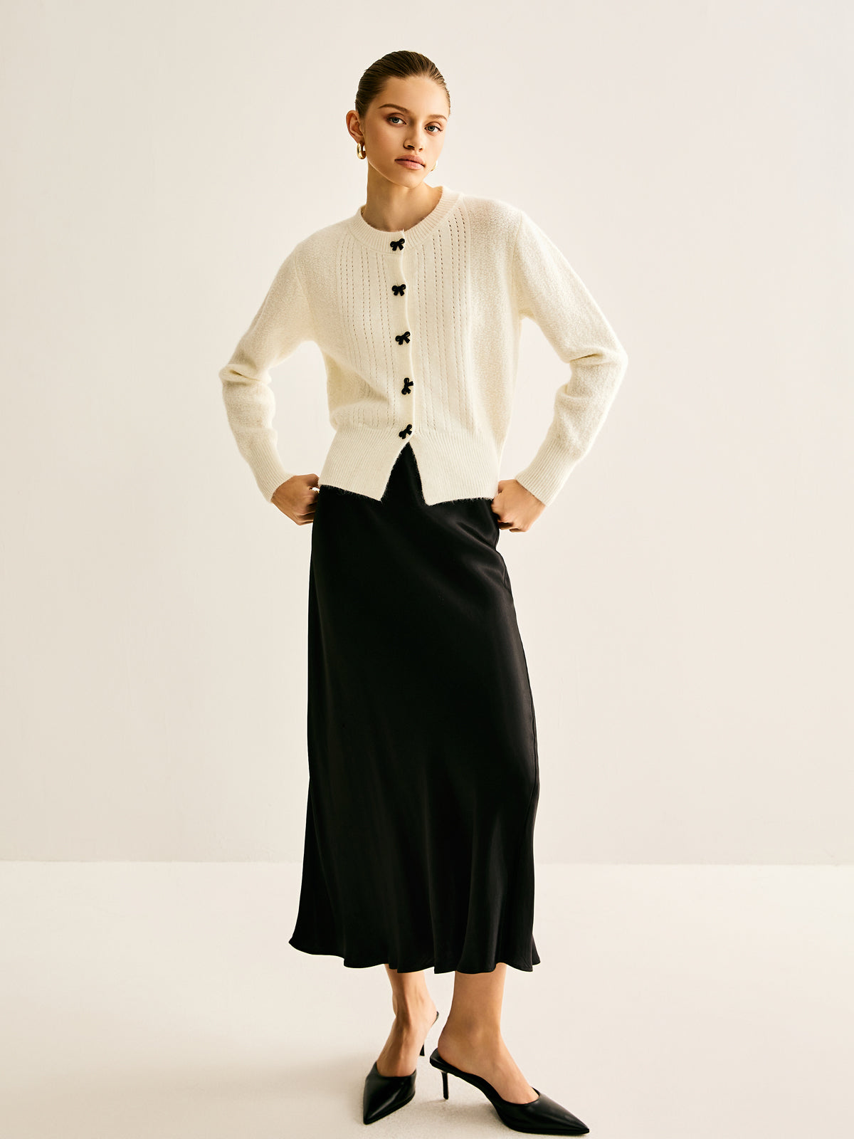 Cardigan à boutons et nœuds