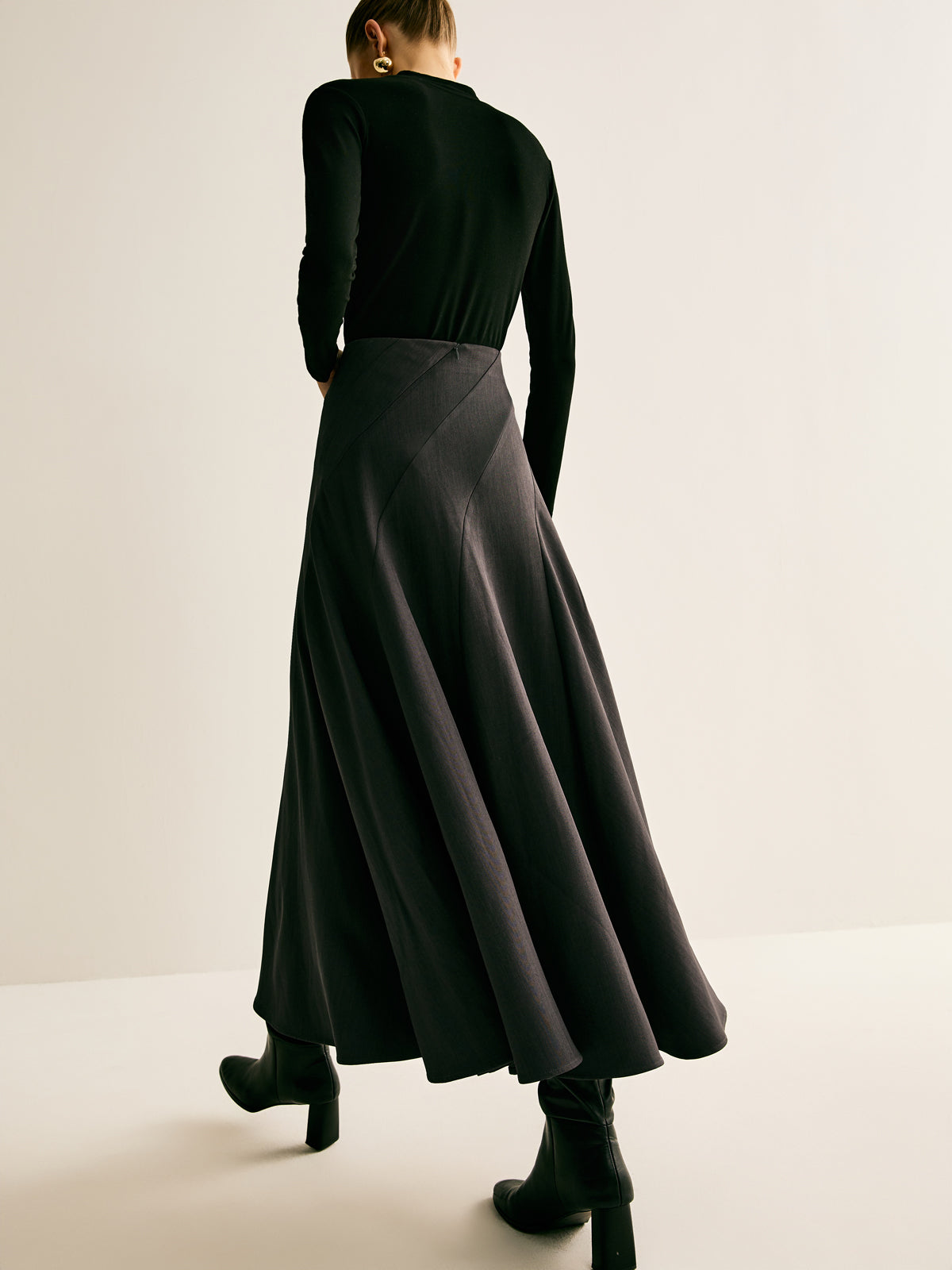 Paspelierter Faltenrock mit Reißverschluss