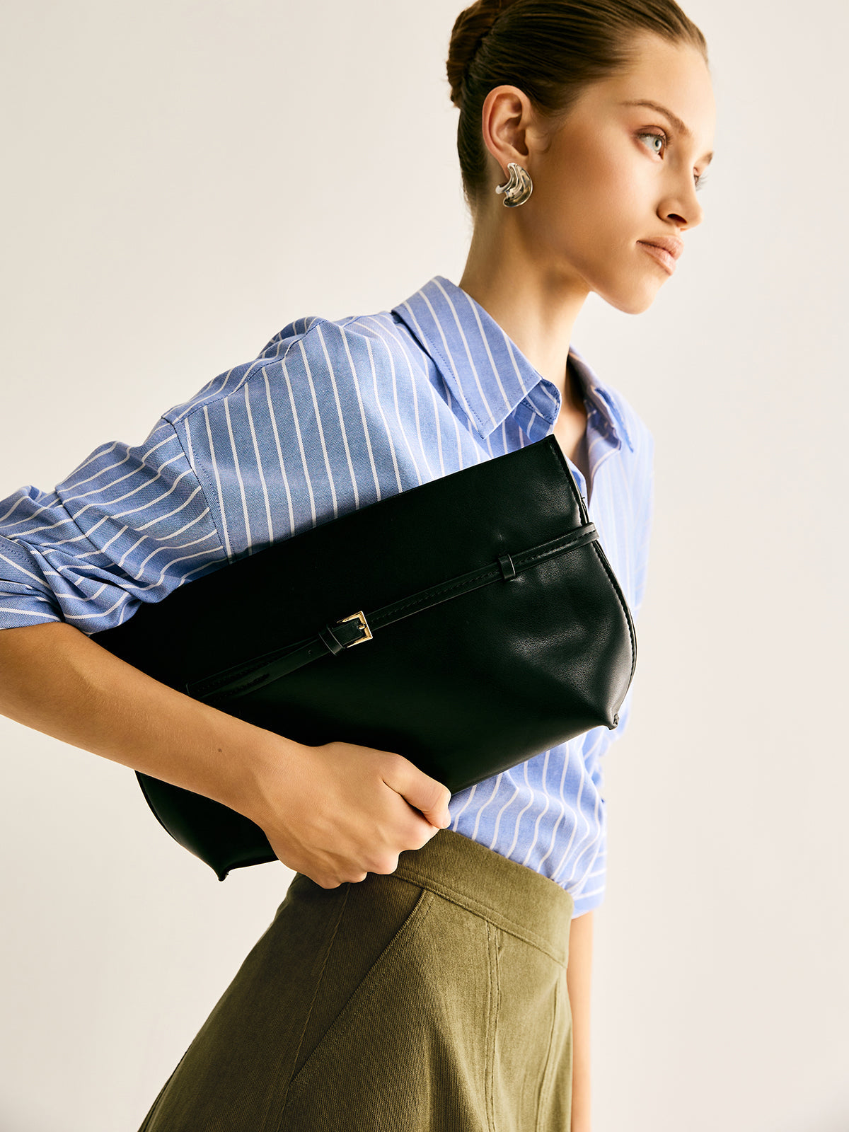 Clutch-Tasche mit Gürtel-Dekor-Fach