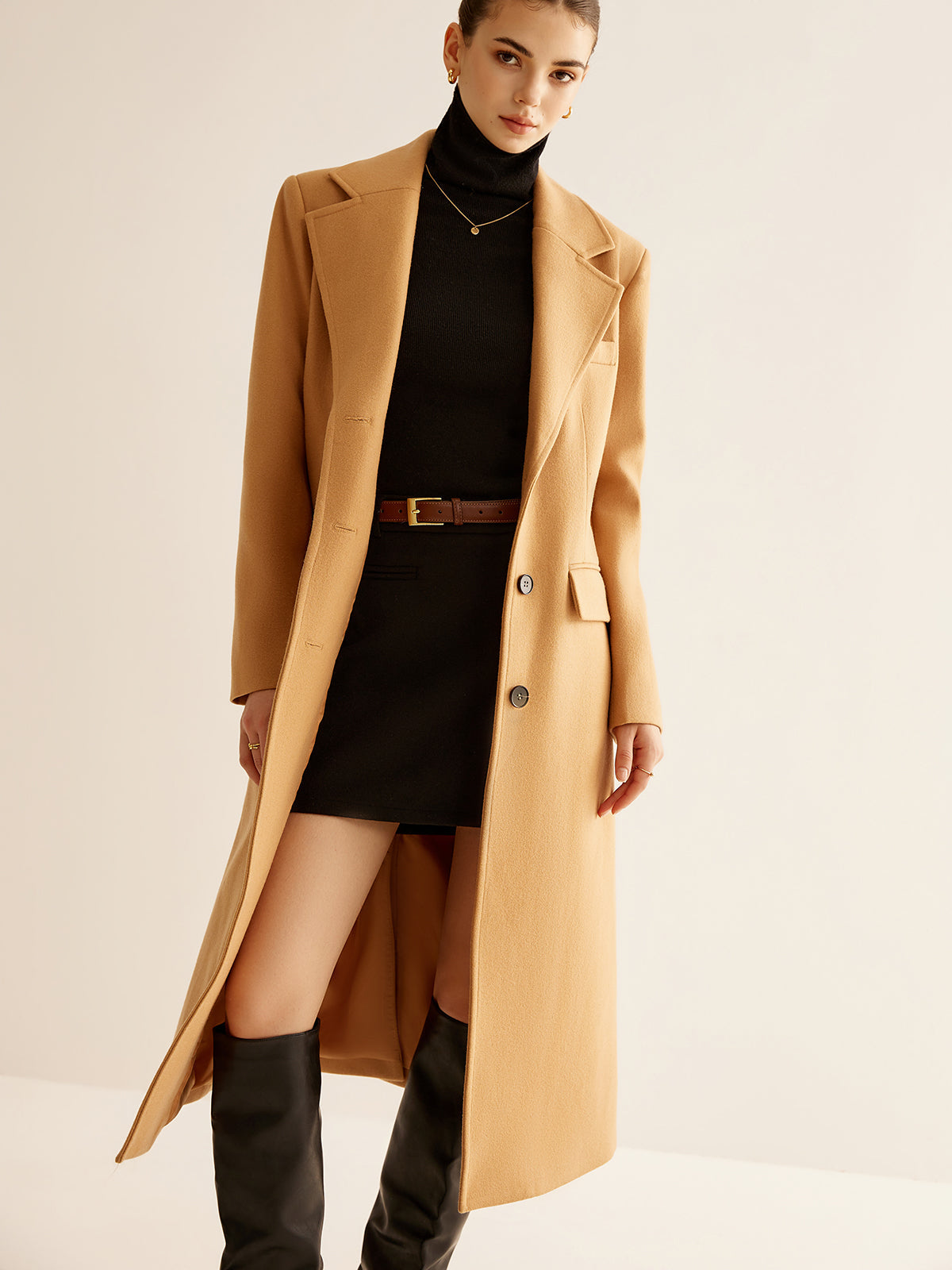 Manteau long minimaliste en laine mélangée
