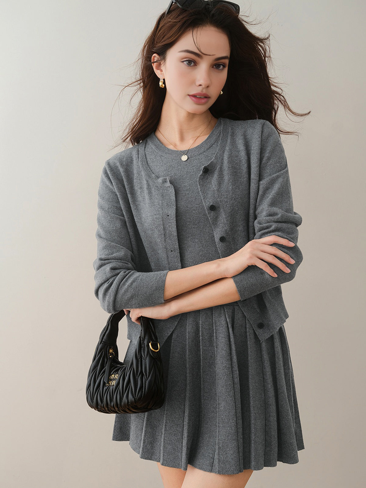 Ensemble jupe plissée à col rond et ceinture