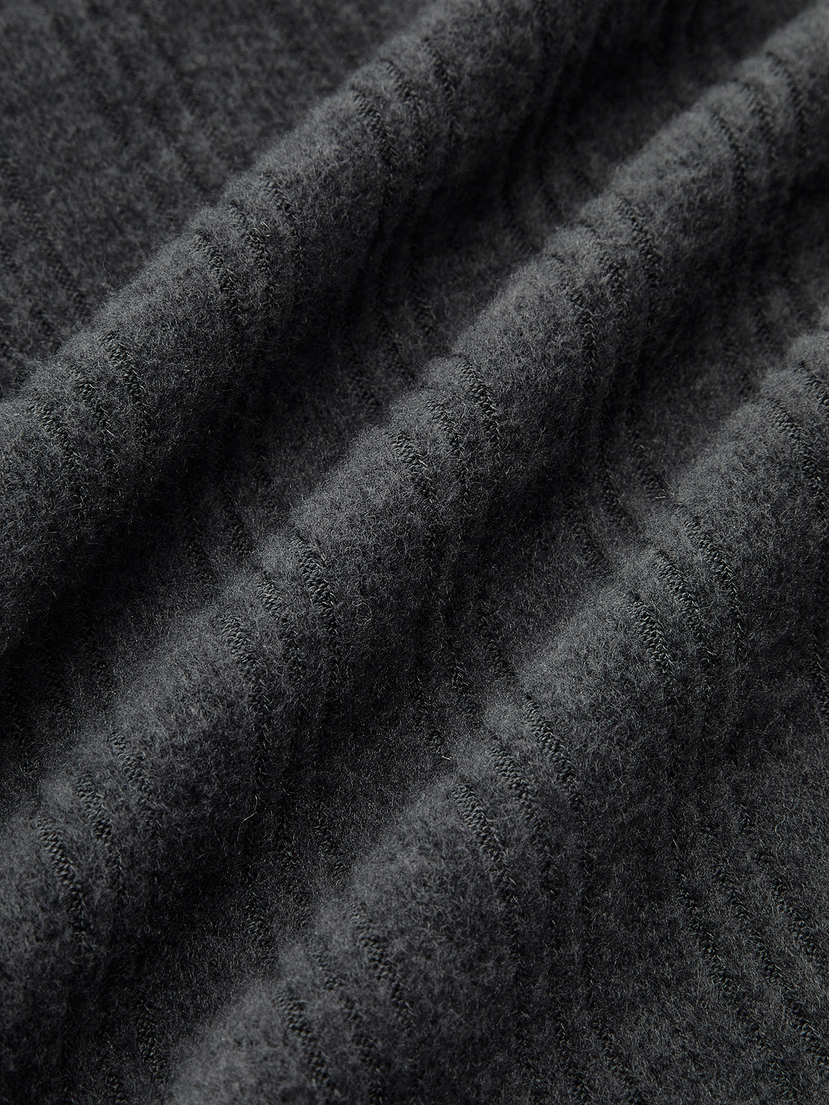 Strickkleid mit Farbblock-Einsatz und Reverskragen