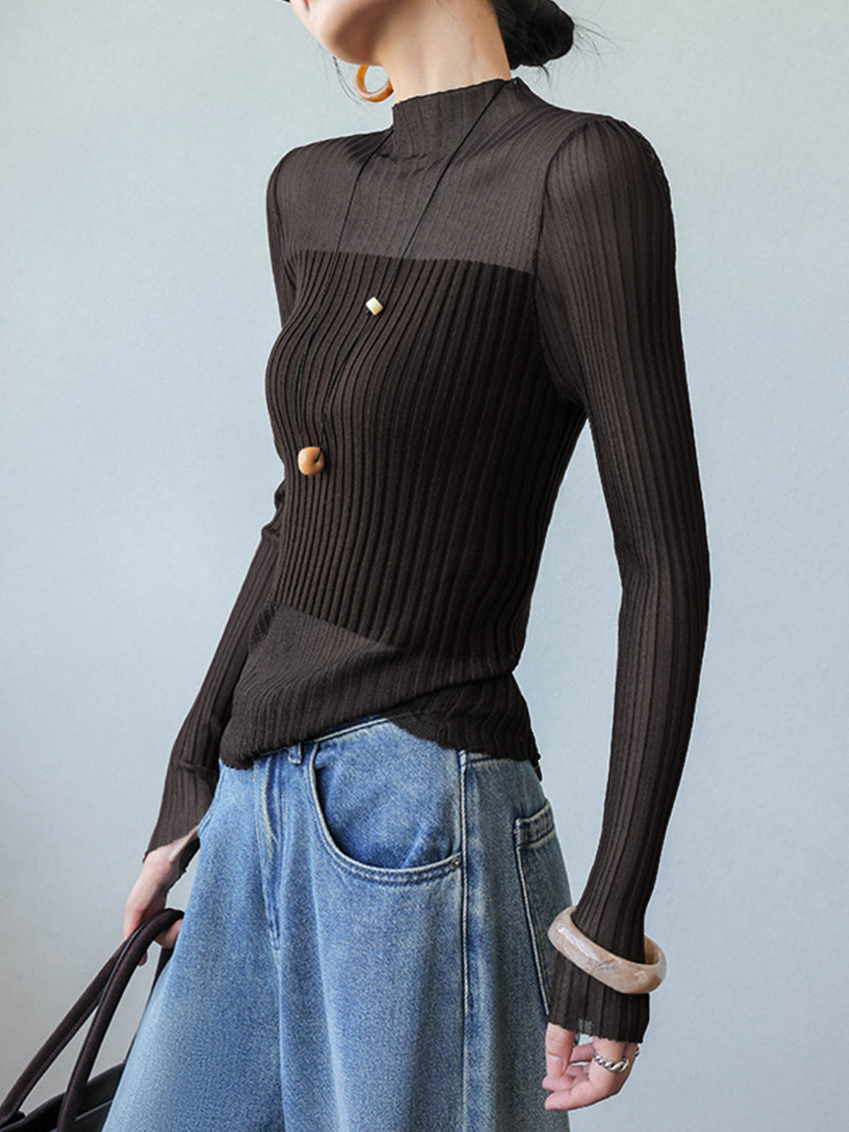 Pull slim à empiècements transparents