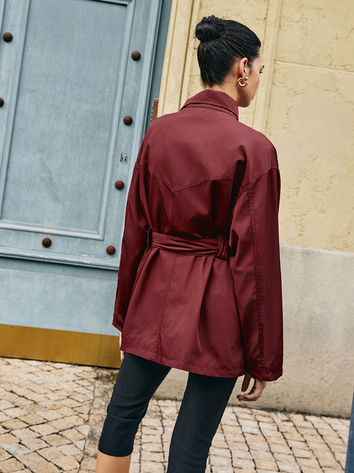 Trench-coat rétro asymétrique ceinturé