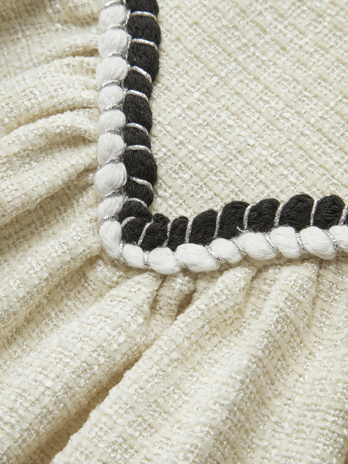 Robe plissée à bretelles en tweed