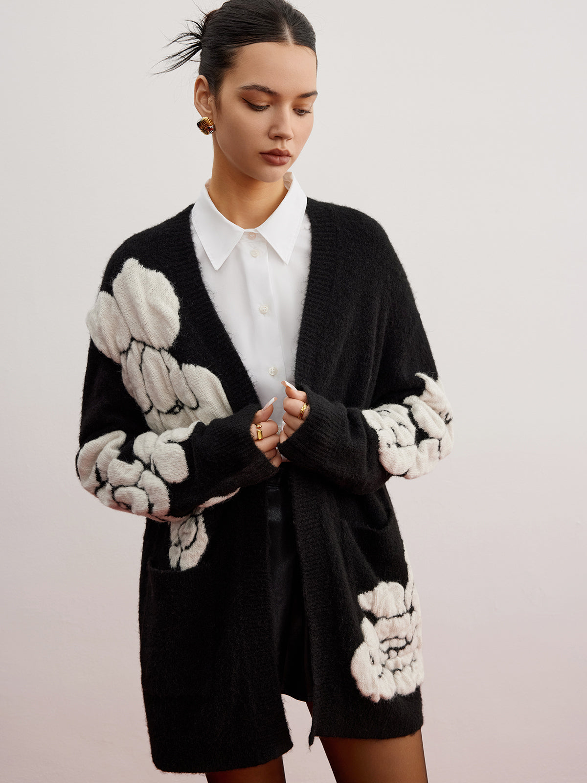 Strickcardigan aus Wollmischung mit Blumenmuster