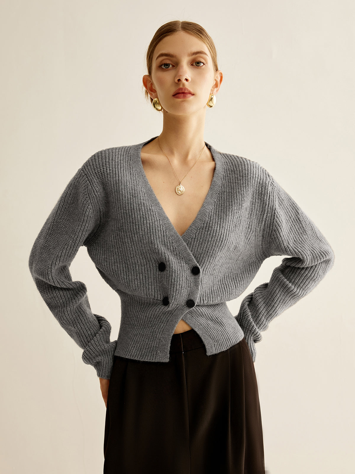 Cardigan mit V-Ausschnitt und Knopfleiste