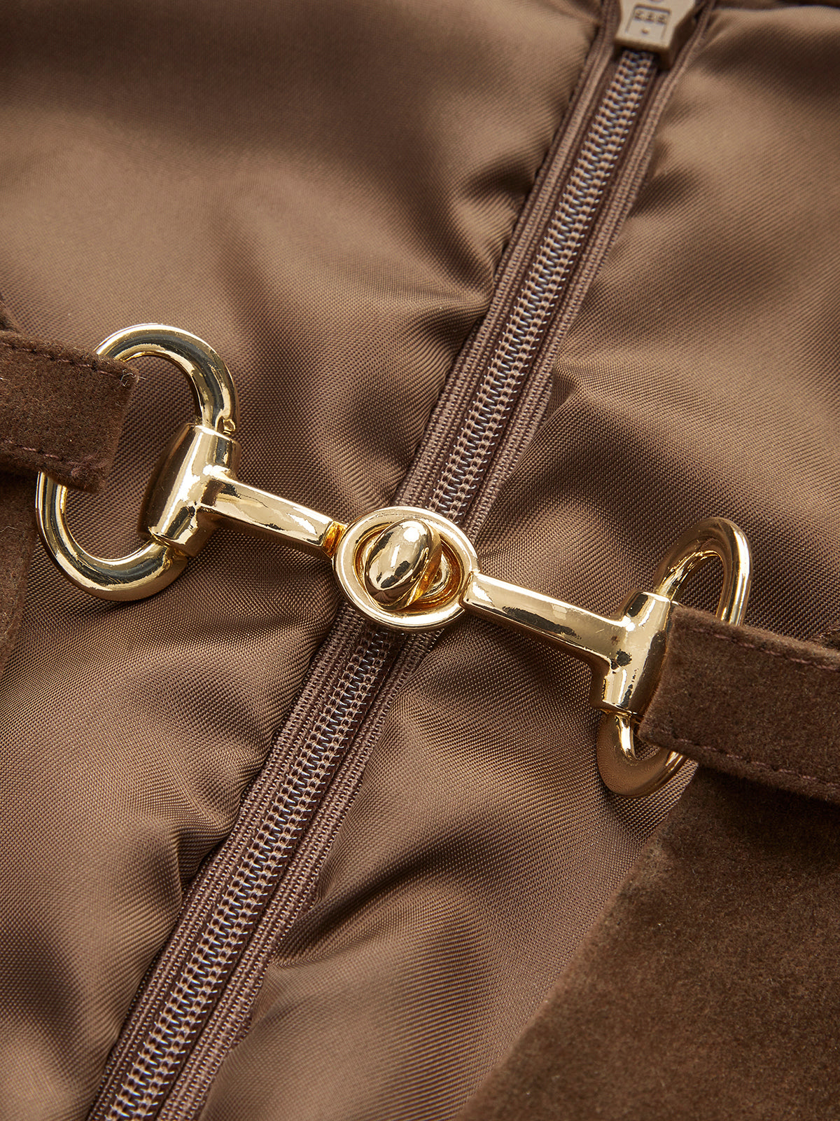 Kleid mit V-Ausschnitt und kurzen Ärmeln in Wildlederoptik