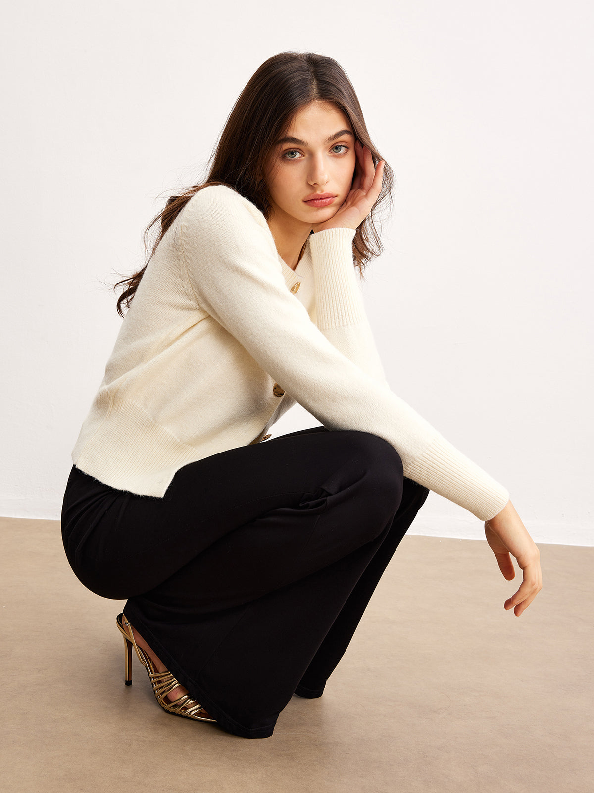 Vêtements d'extérieur polyvalents en maille à boutons métalliques