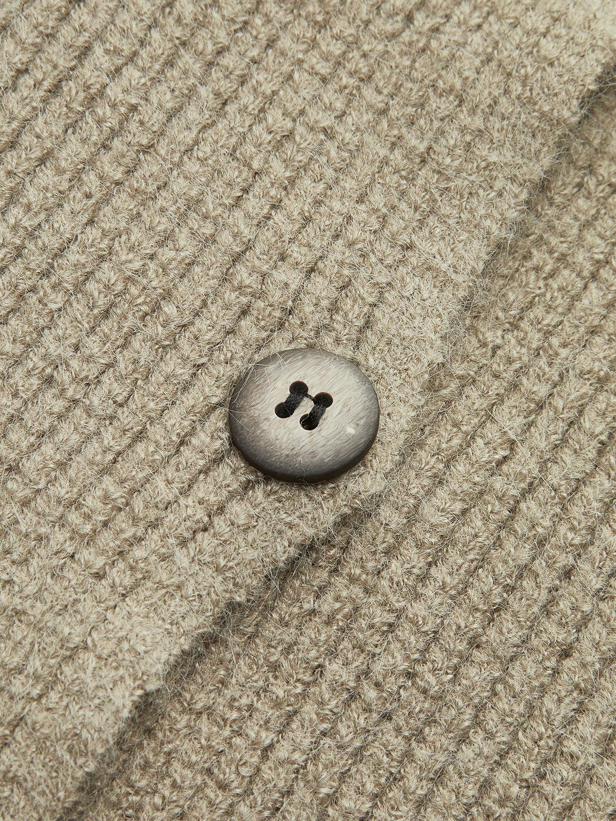 Kuscheliger Cardigan mit Reverskragen