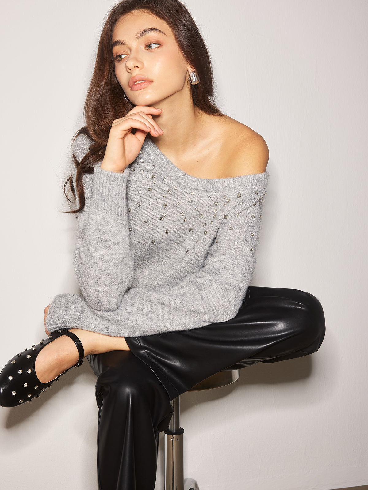 Pullover mit Perlenverzierung