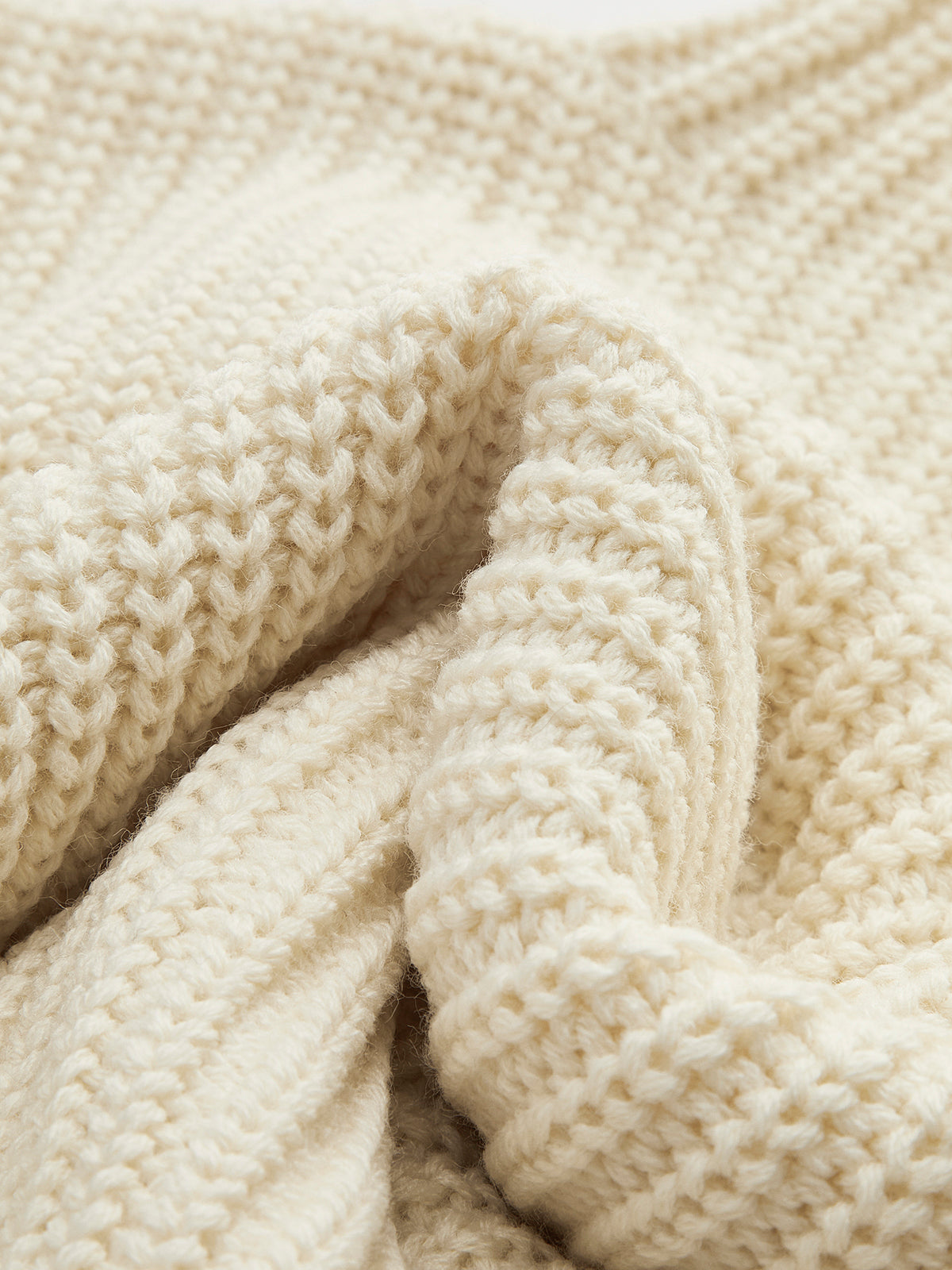 Pull court à manches cloche en laine mélangée