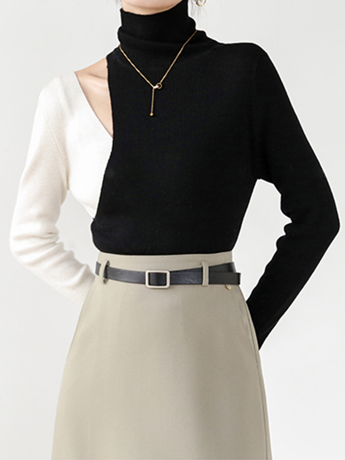 Stricktop mit Farbblock-Ausschnitt