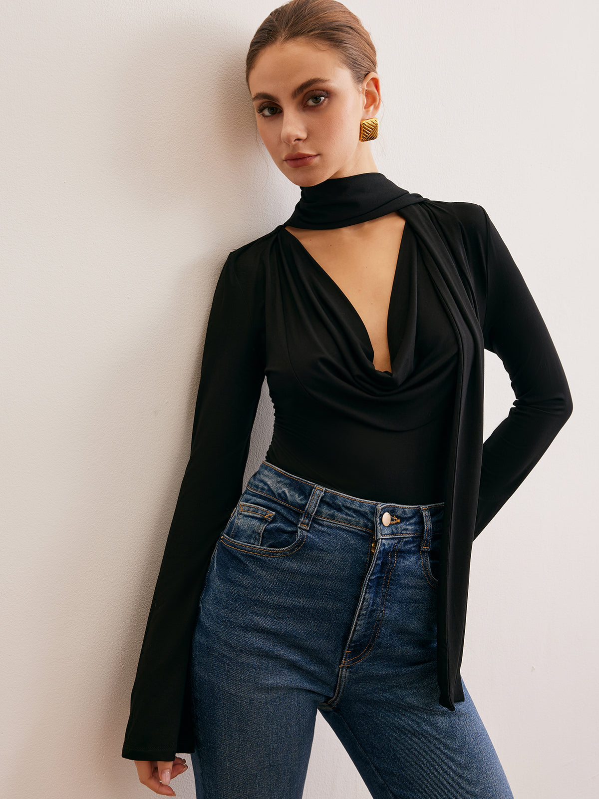 T-shirt à col châle et ruban