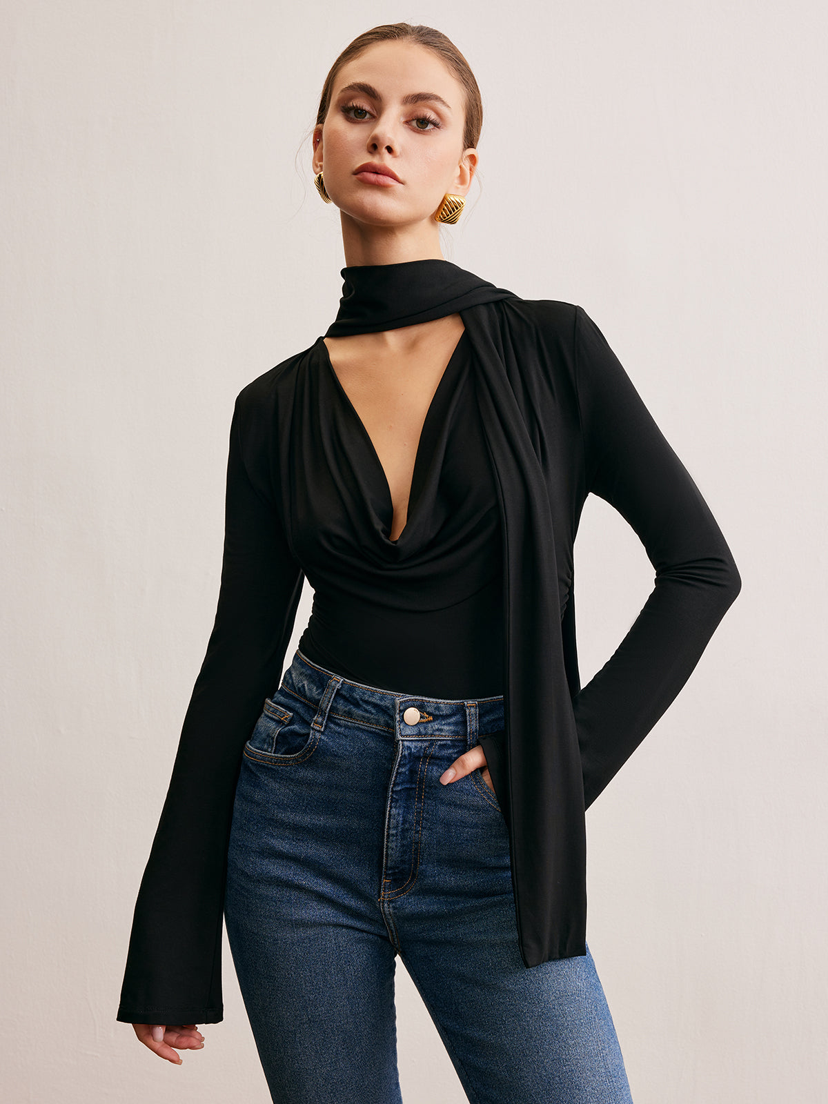 T-shirt à col châle et ruban