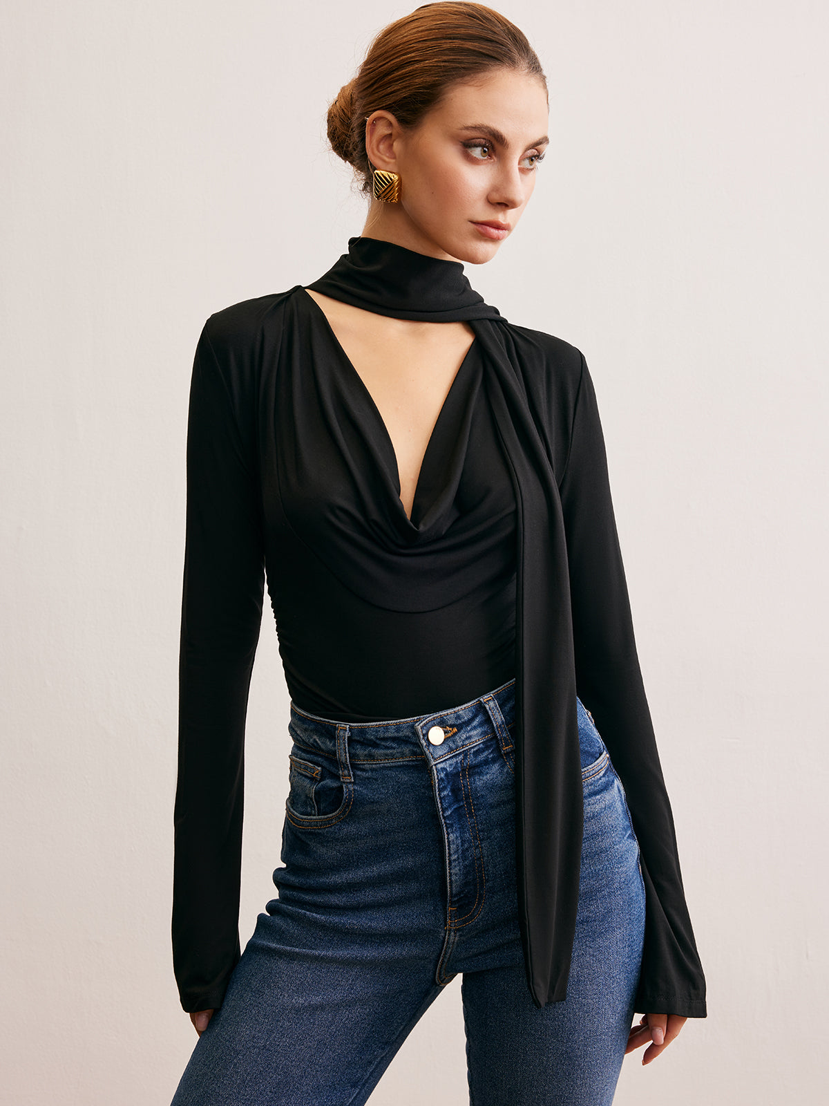 T-shirt à col châle et ruban