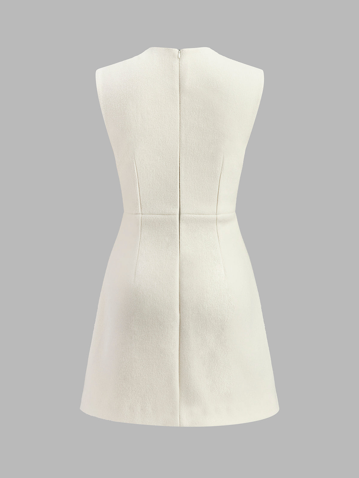 Robe chaude sans manches à détails d'épingles