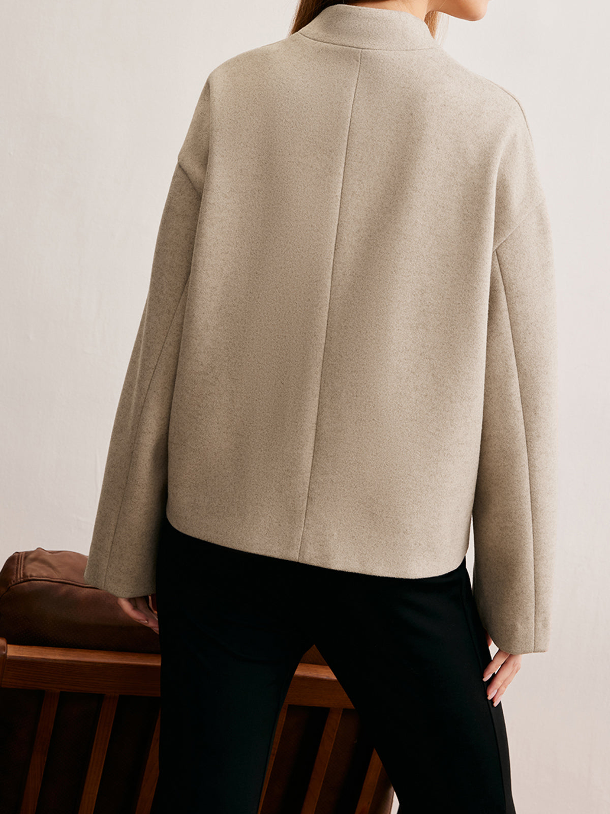 Cardigan minimaliste à boutons, coupe classique