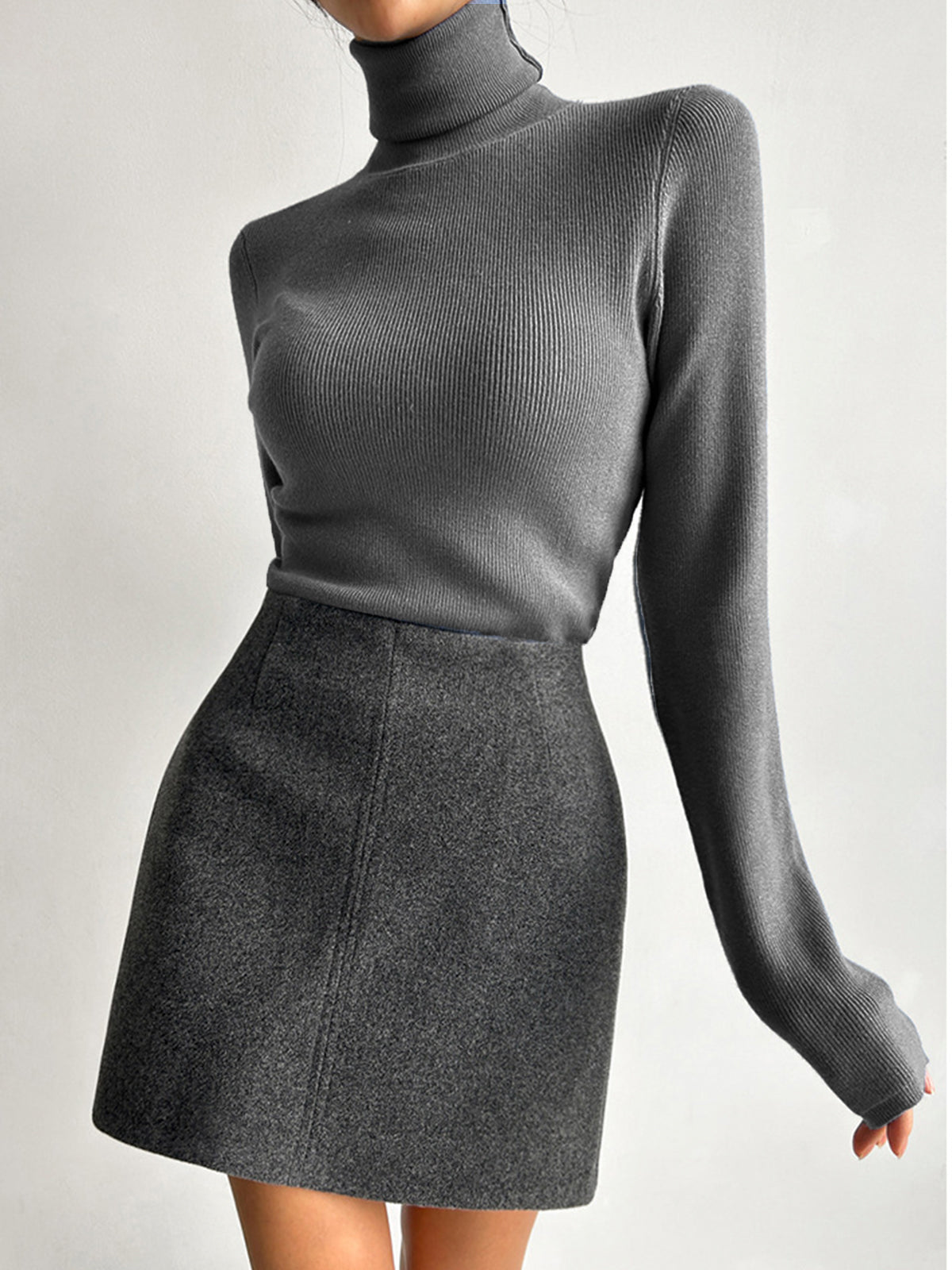 Freizeitrock mit Paspelierung in A-Linie