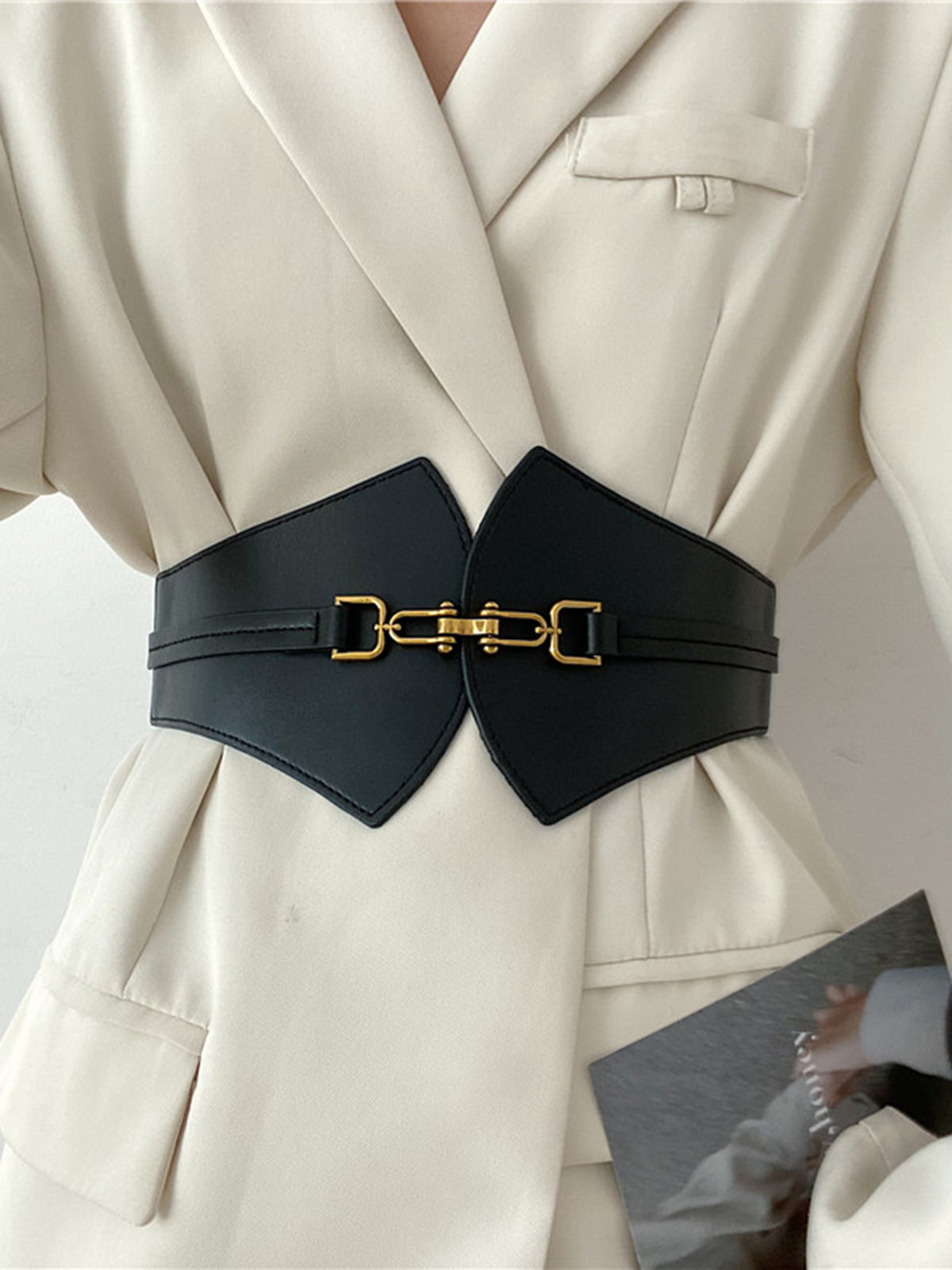 Ceinture large élastique décorée en métal