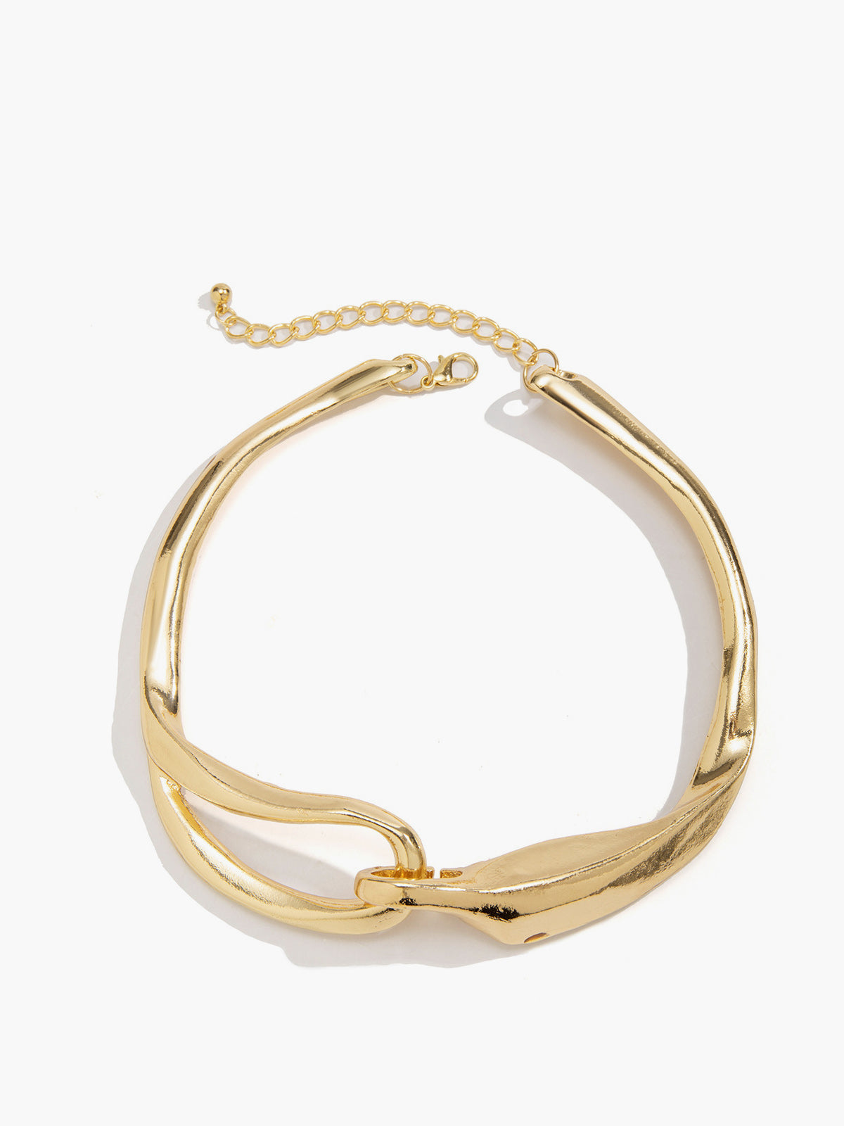 Collier ras du cou asymétrique à gros volume