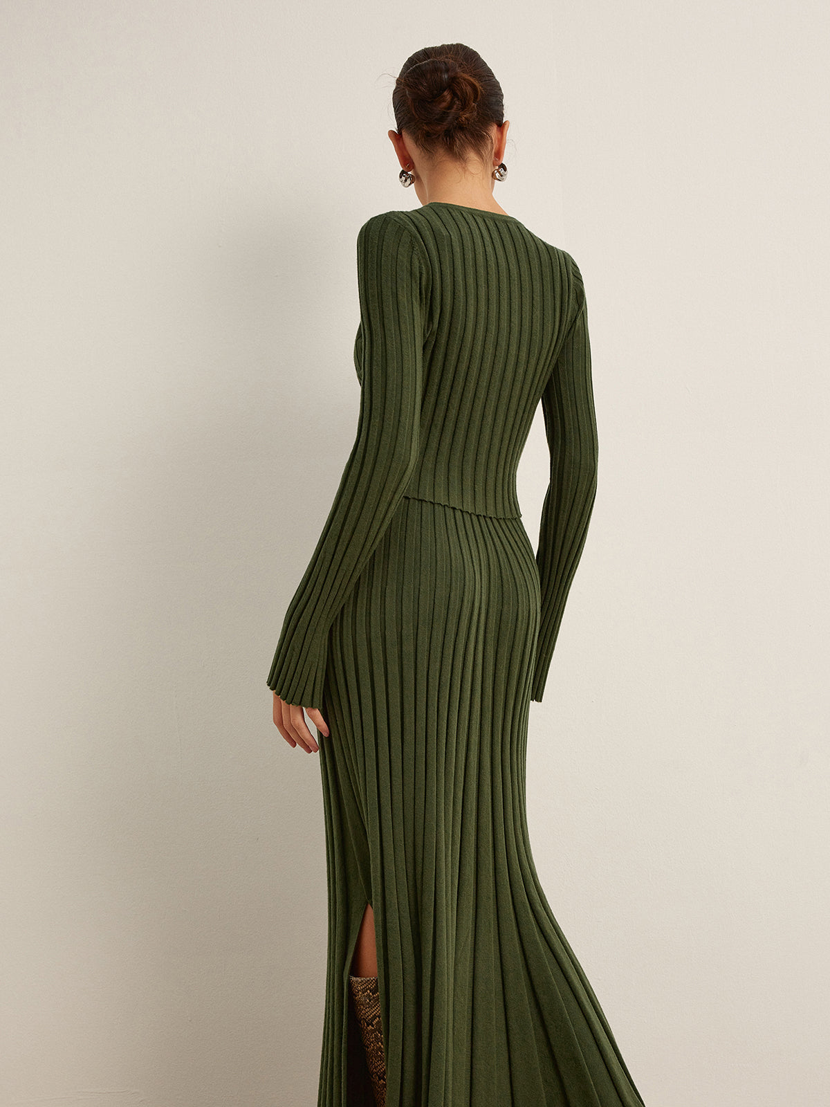 Pull court côtelé à bordure de laitue