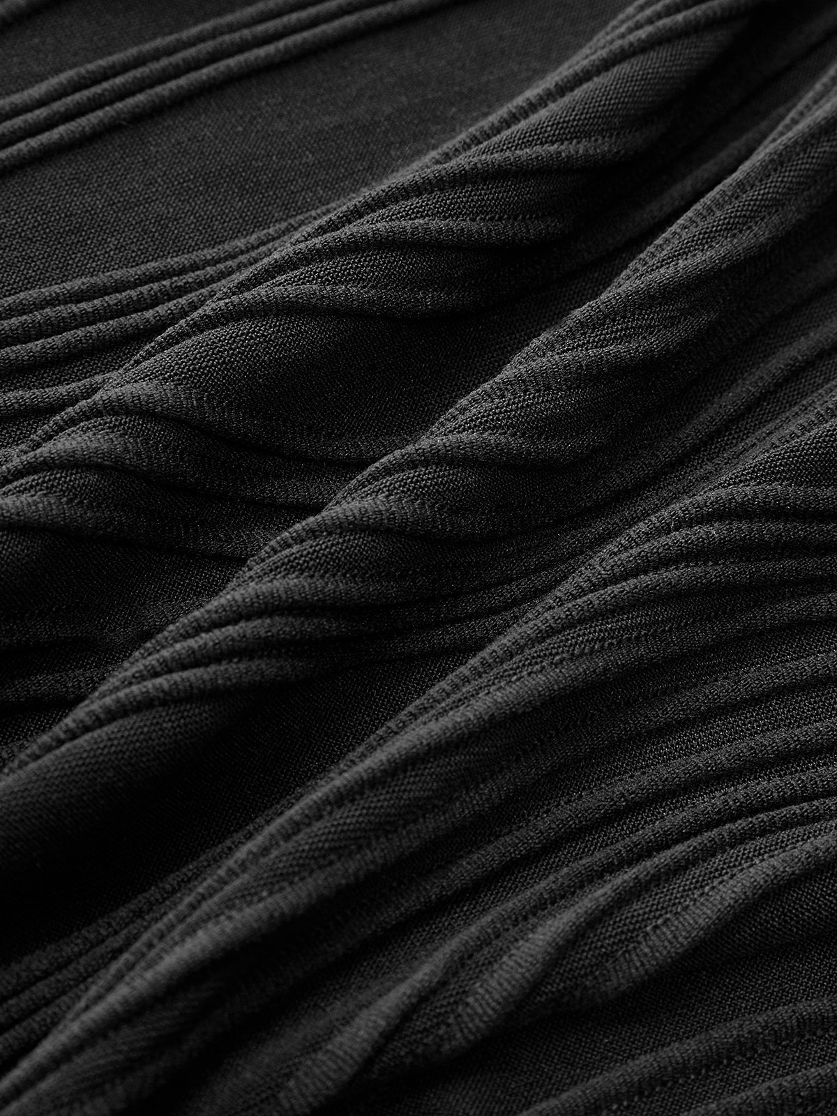 Plissiertes Neckholderkleid