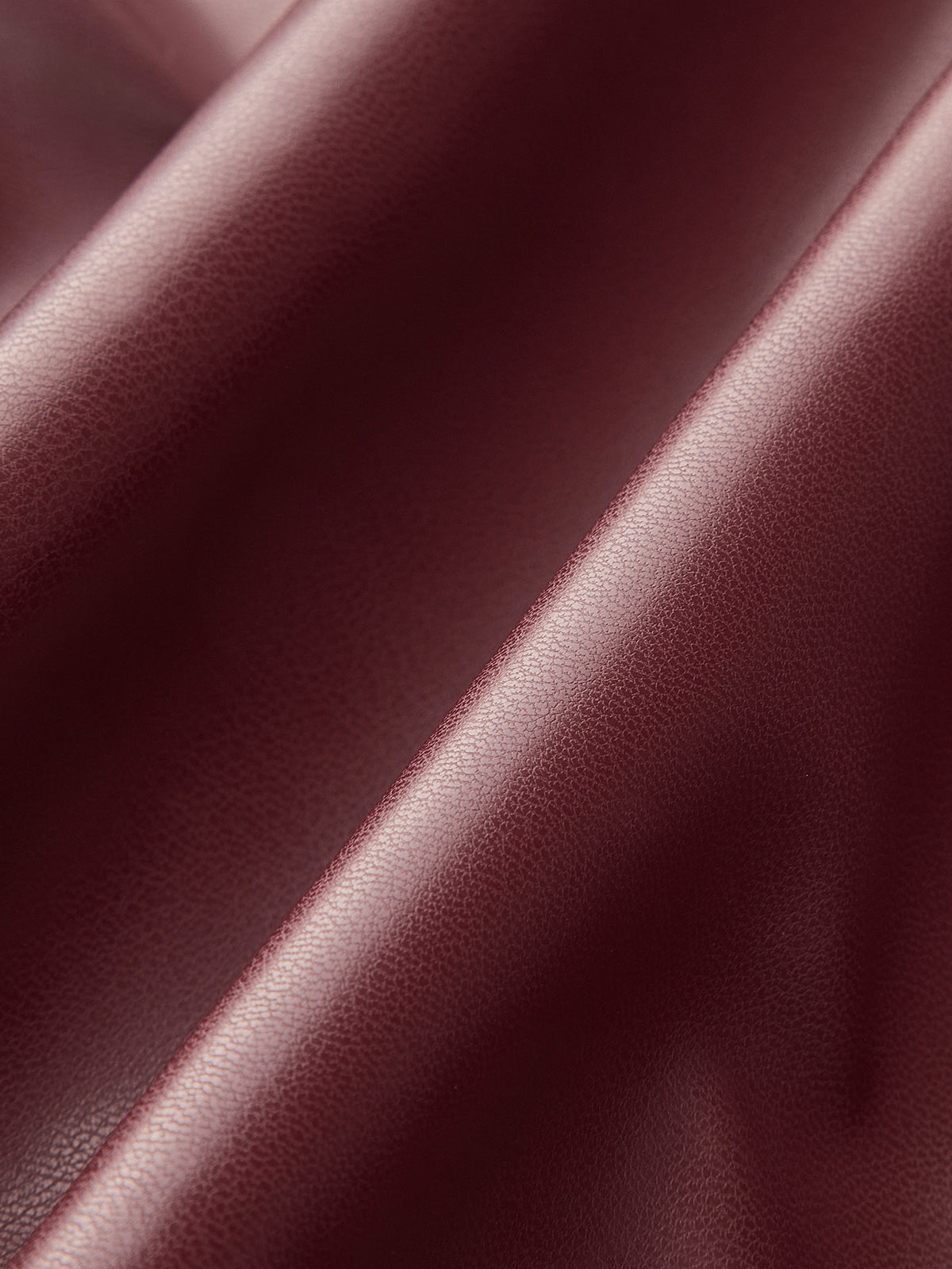 Tanktop aus Kunstleder mit Stehkragen und Raffung