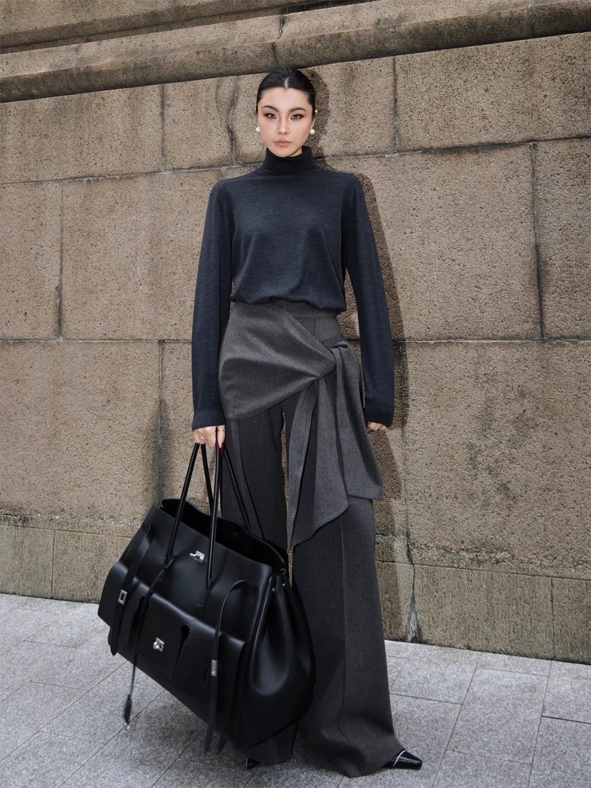 Utility-Hose mit mittelhohem Bund und Knotendesign