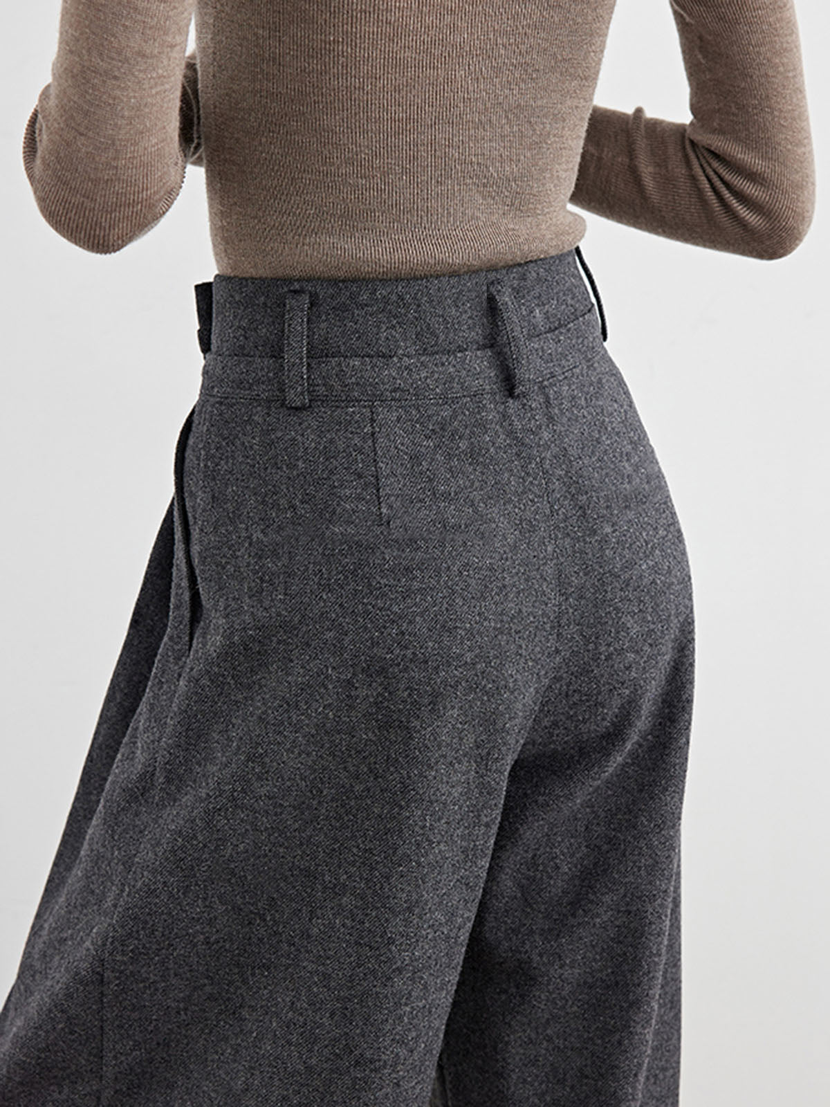 Pantalon plissé en tweed mélangé de laine