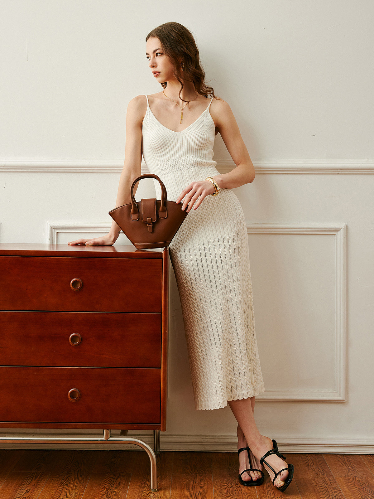 Robe en maille côtelée à fines bretelles